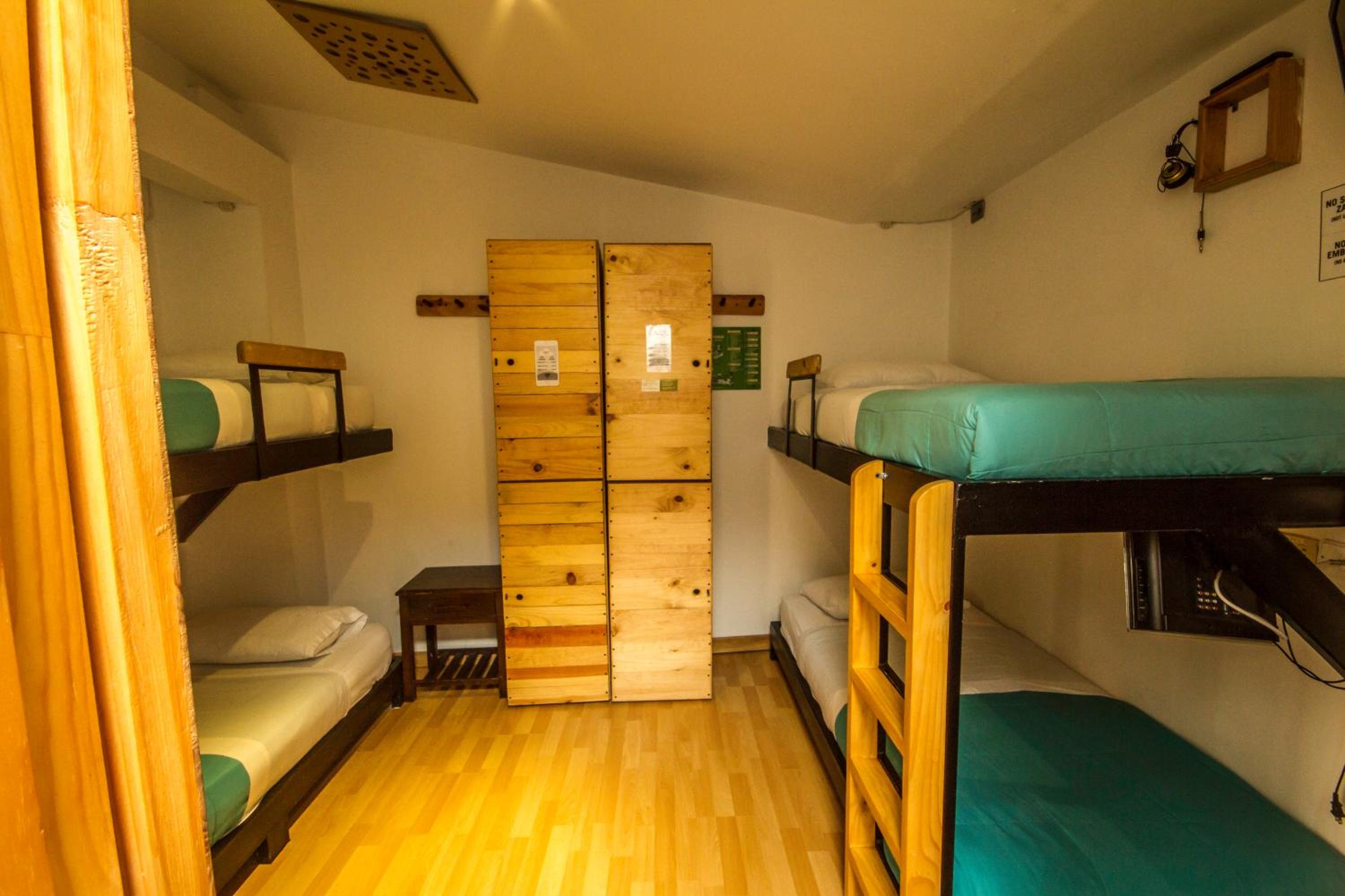 Bed in 4-Bed Dormitory Room photo 1