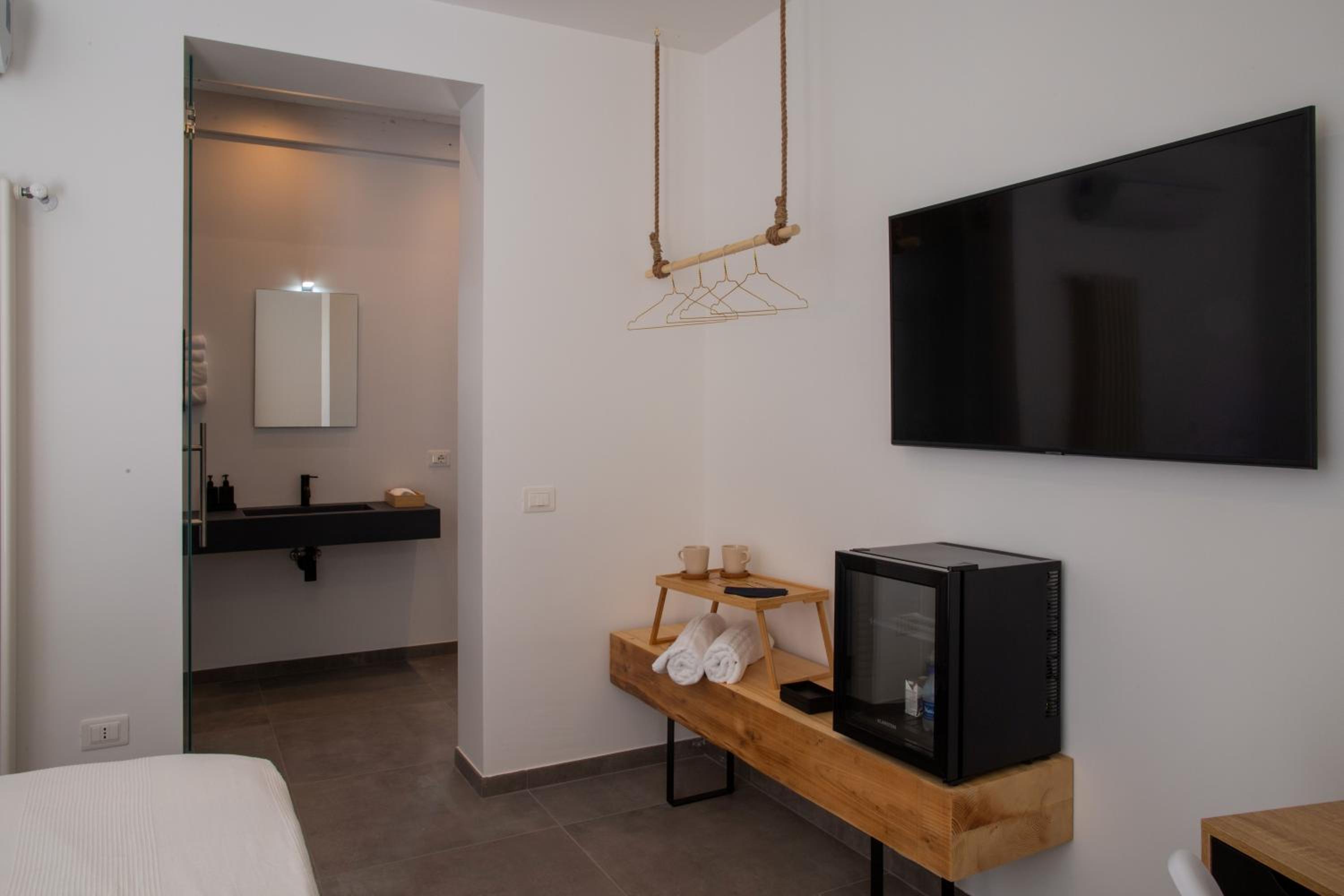 Large Double Room