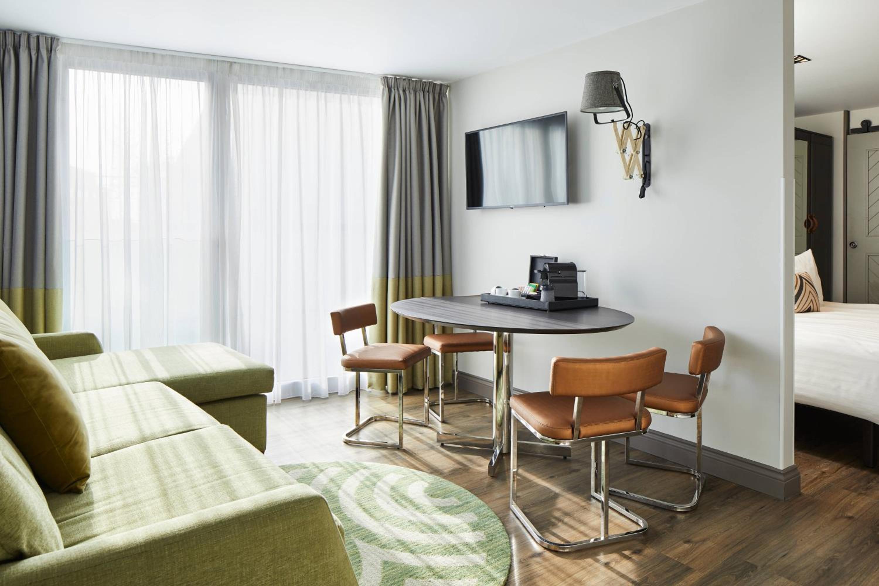 Deluxe, Studio Suite, 2 Double photo 3