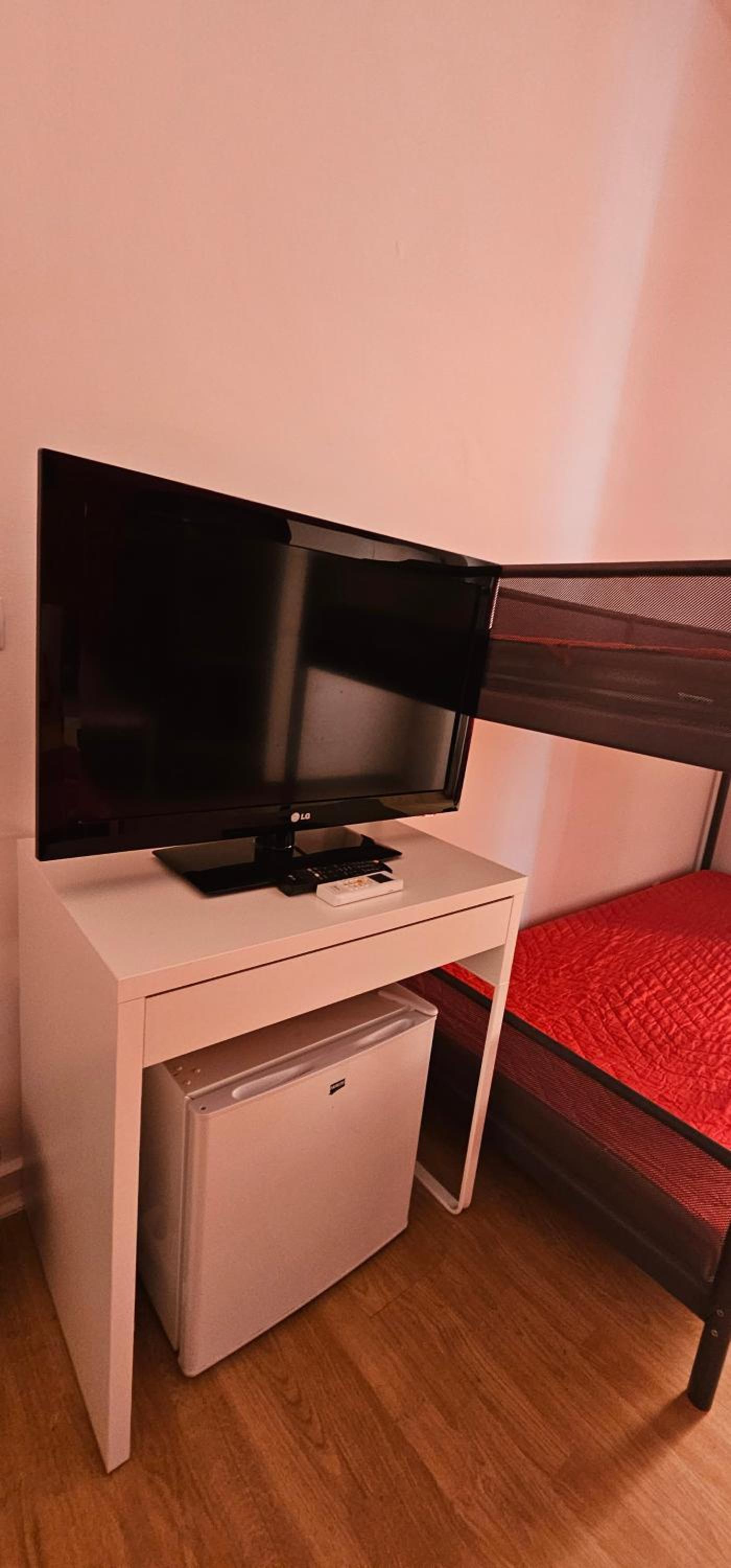 Large Double Room - Photo 29