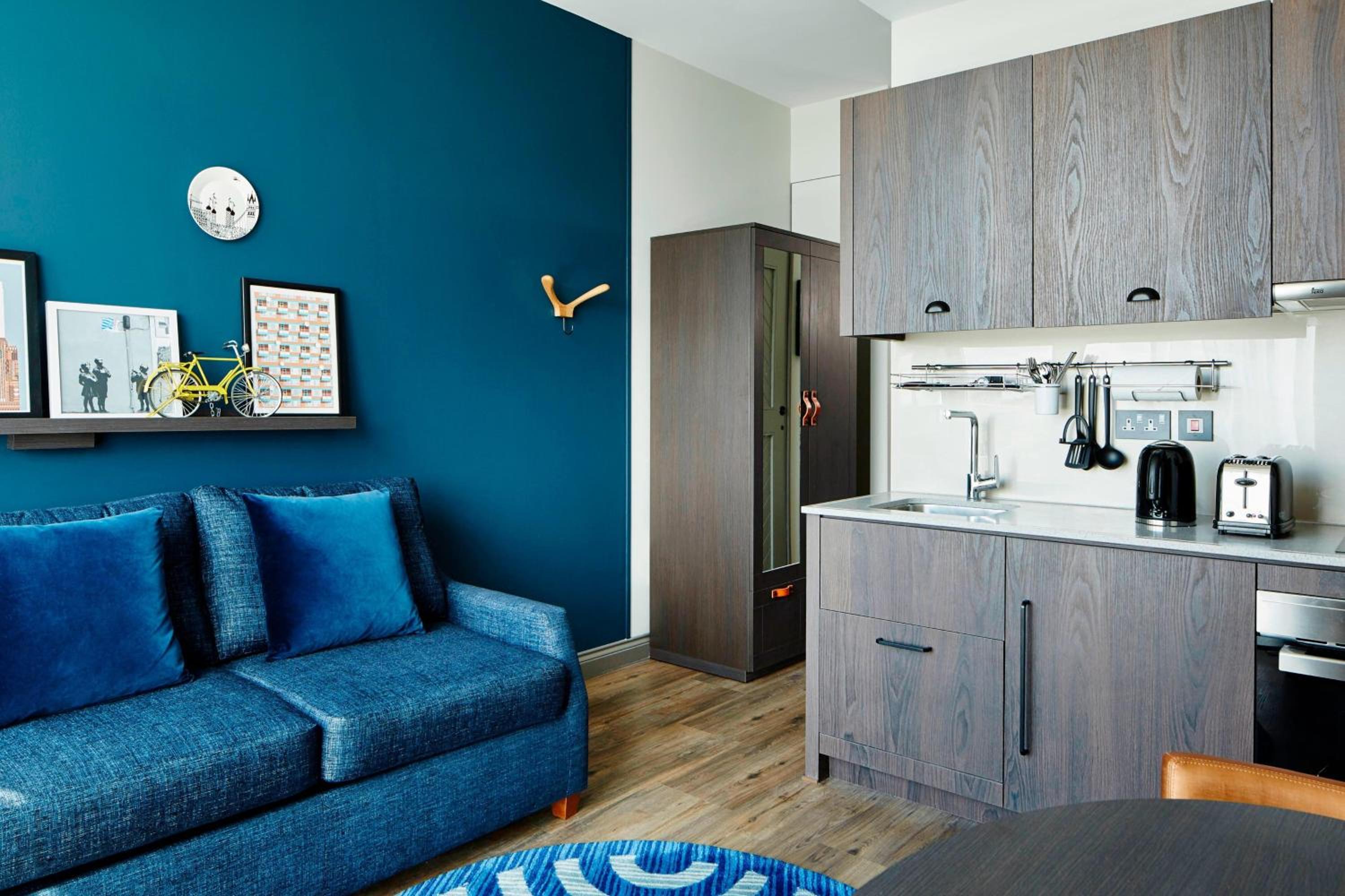 One-Bedroom Suite photo 2