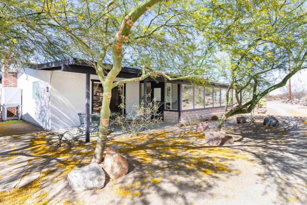 Three-Bedroom House - Photo 20