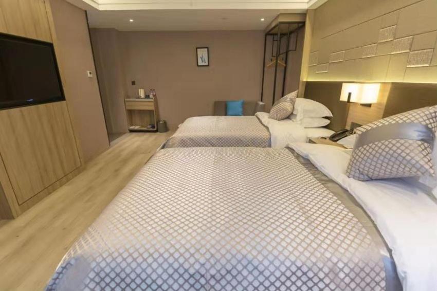Deluxe Twin Room photo 2