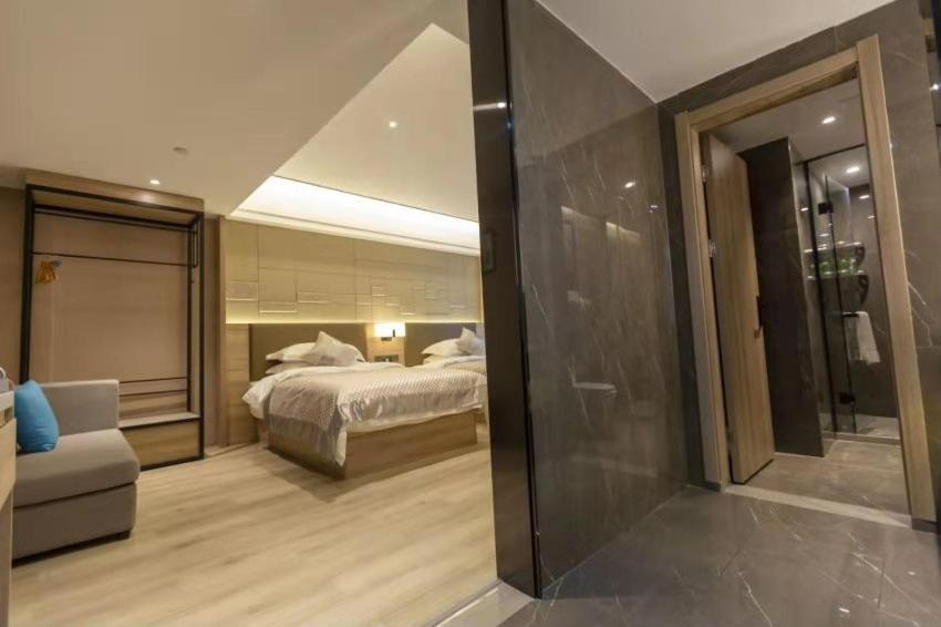 Deluxe Twin Room photo 3