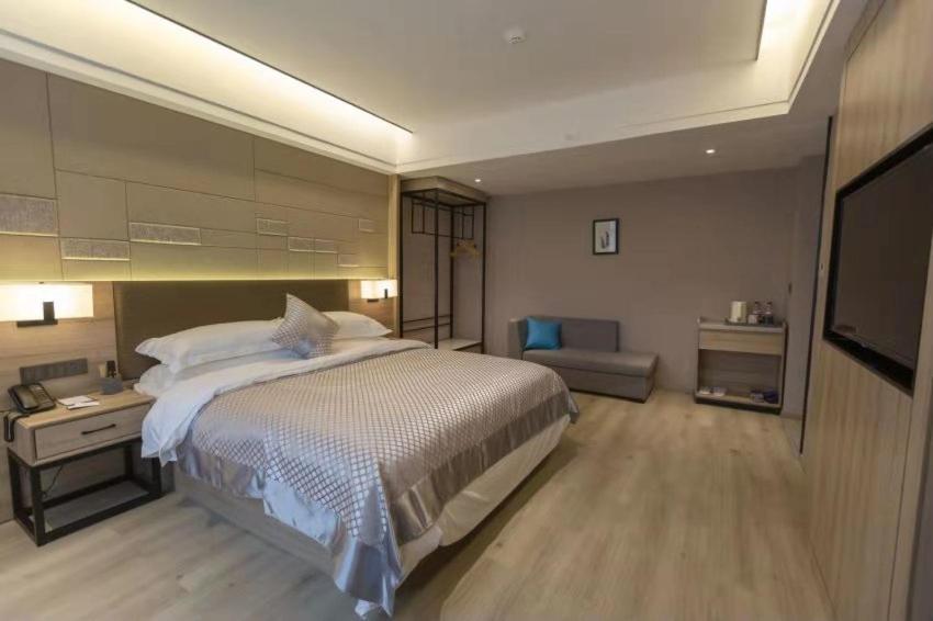 Deluxe Double Room  photo 2