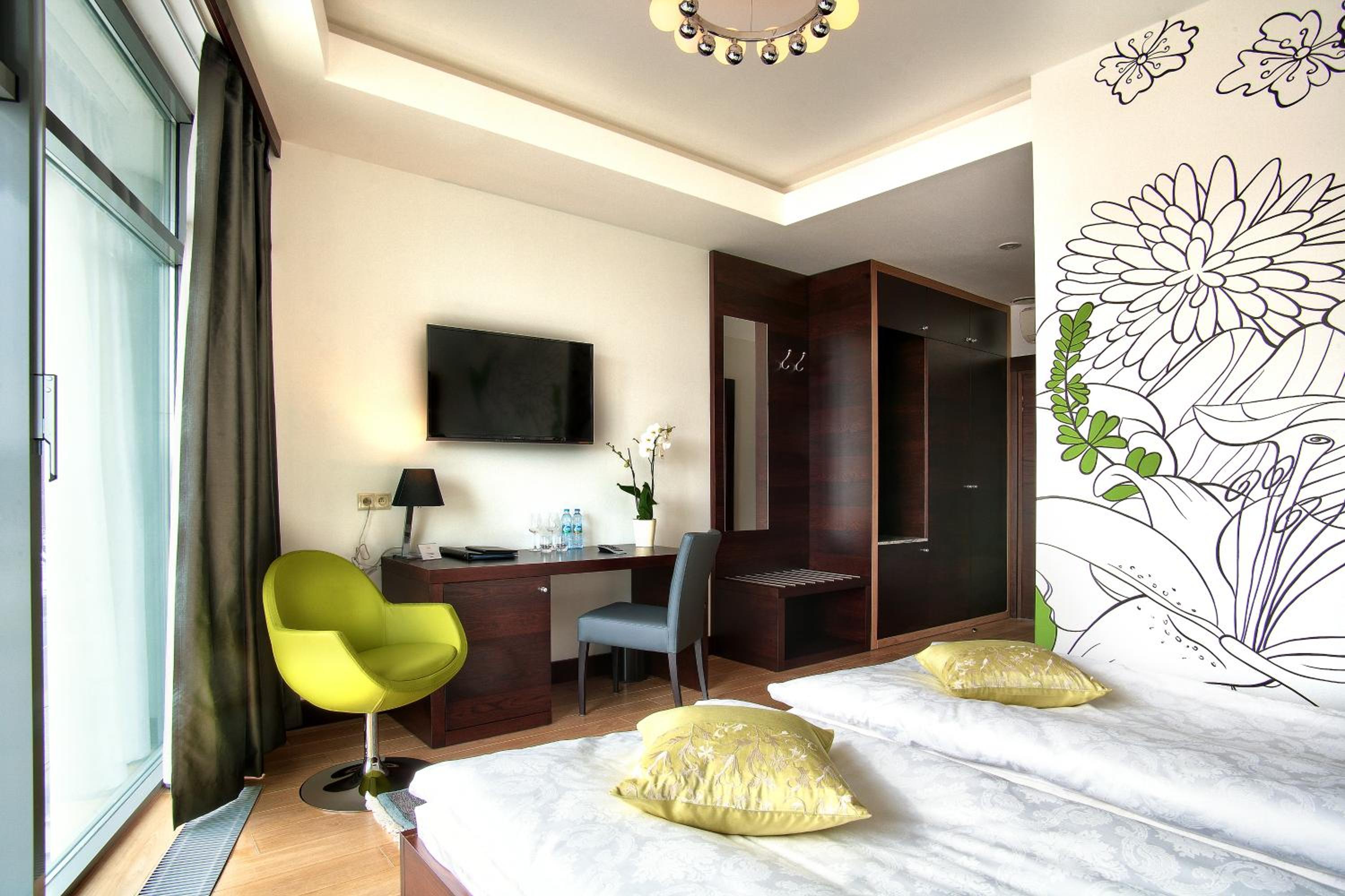 Deluxe Double or Twin Room, photo 7