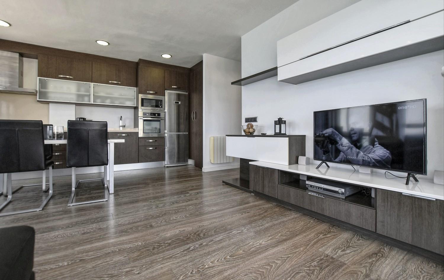 Two-Bedroom Deluxe Apartment with Ocean View photo 2