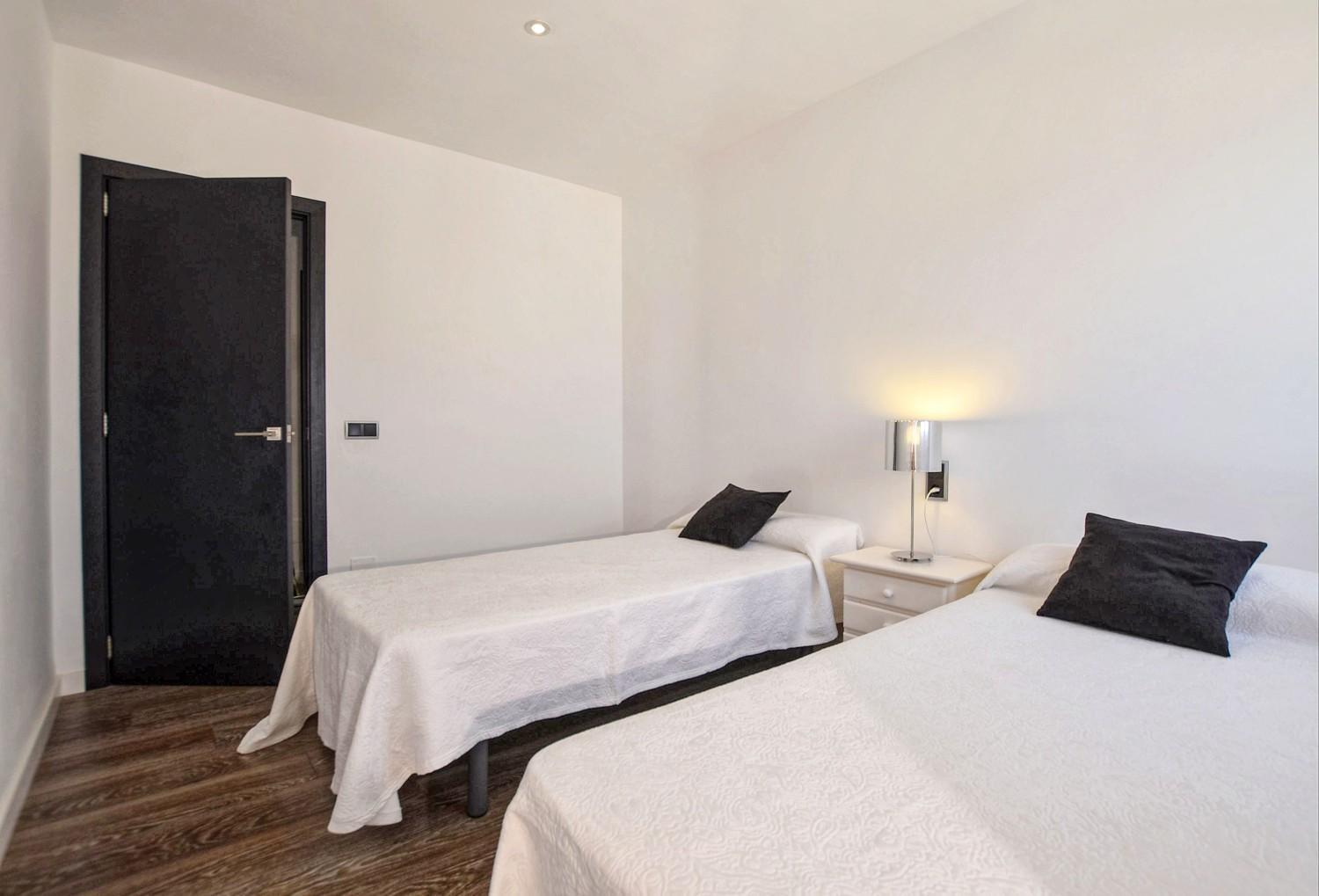 Two-Bedroom Deluxe Apartment with Ocean View photo 3