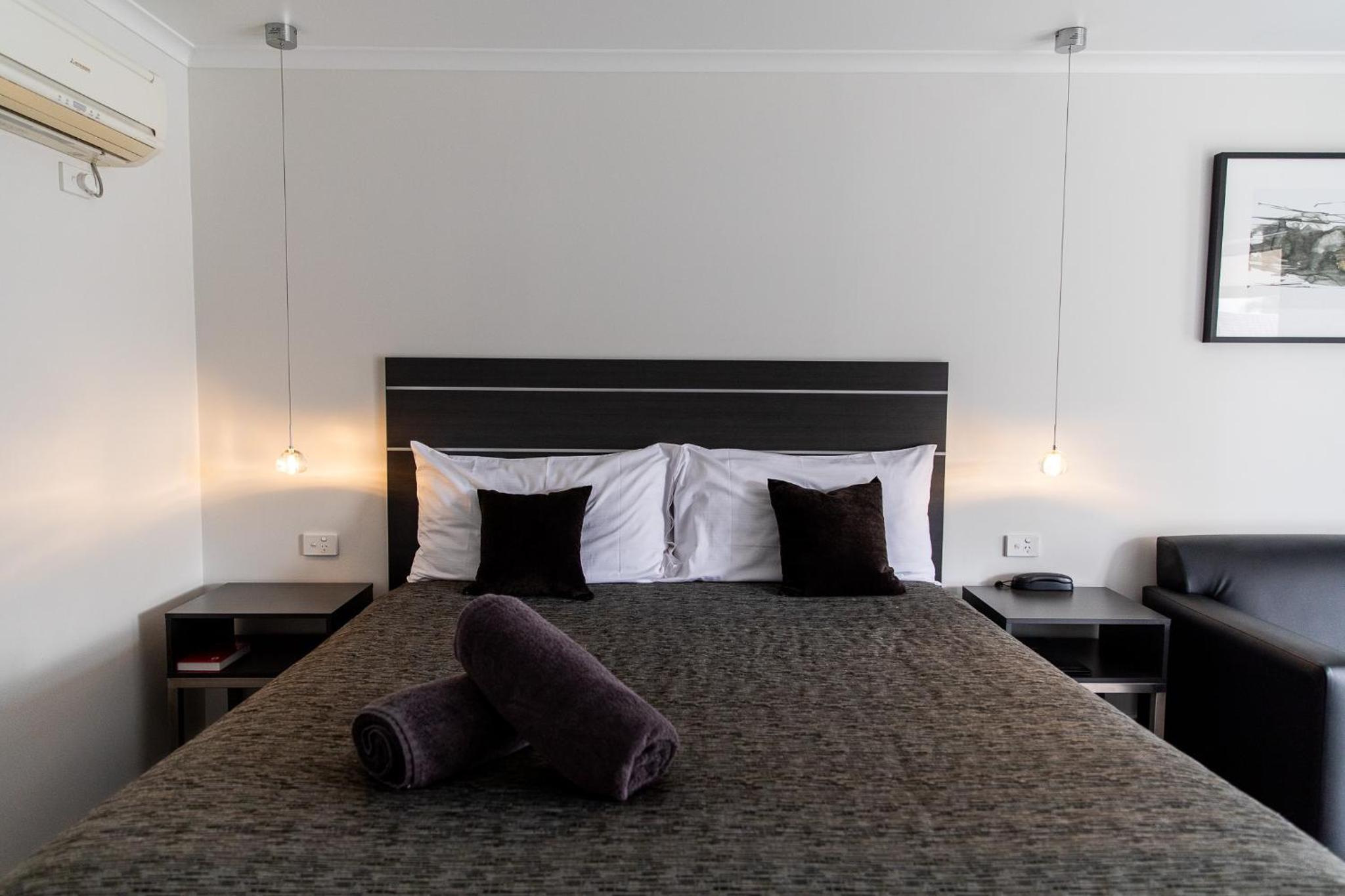 King Room with Spa Bath photo 2