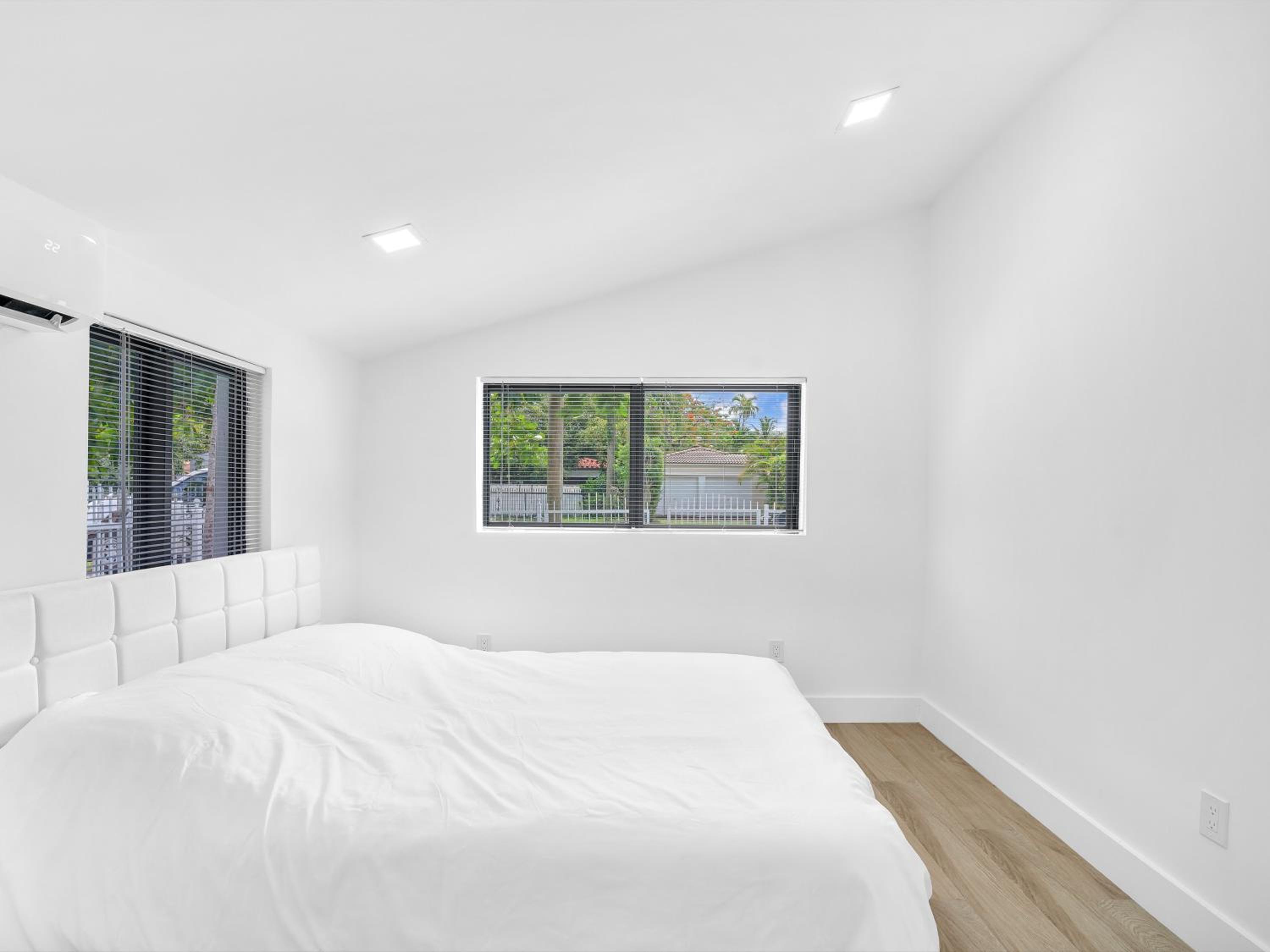 One-Bedroom House photo 2