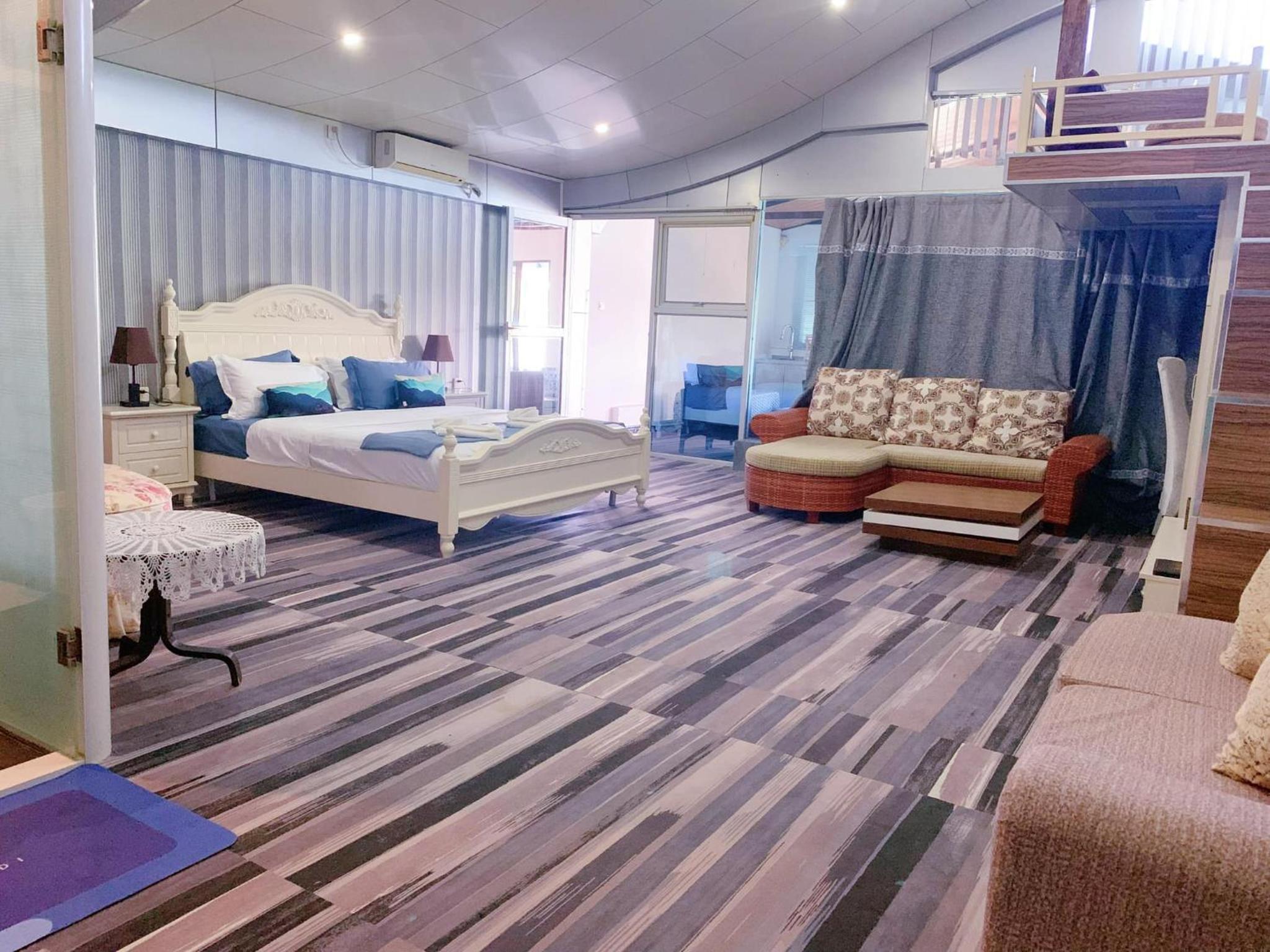 Family Room with Sea View photo 1
