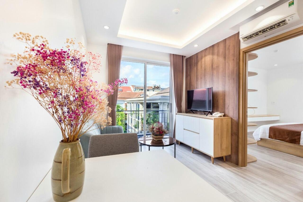 Double Room With Balcony (3 Adults)