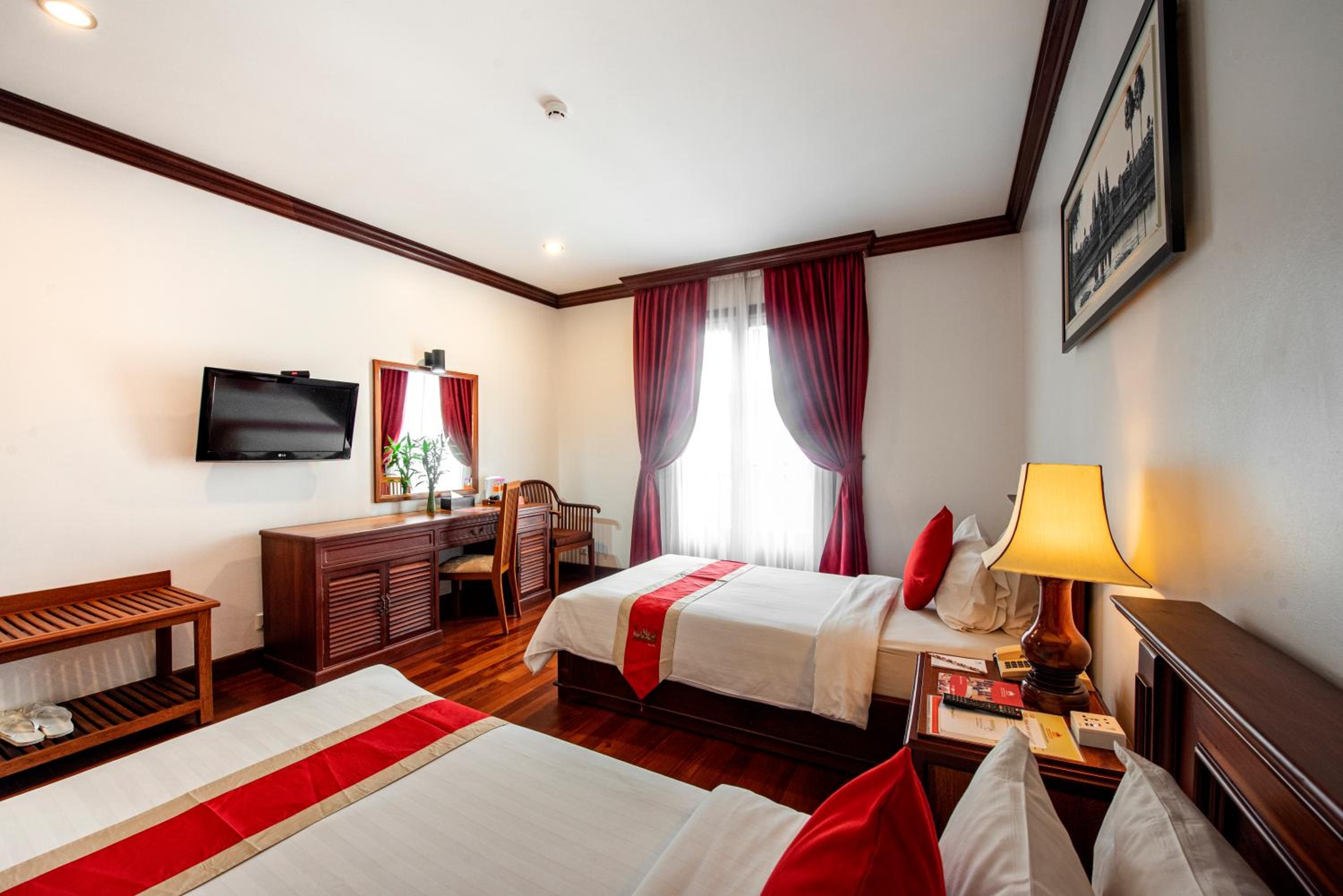 Deluxe Twin Room with Balcony - Photo 3