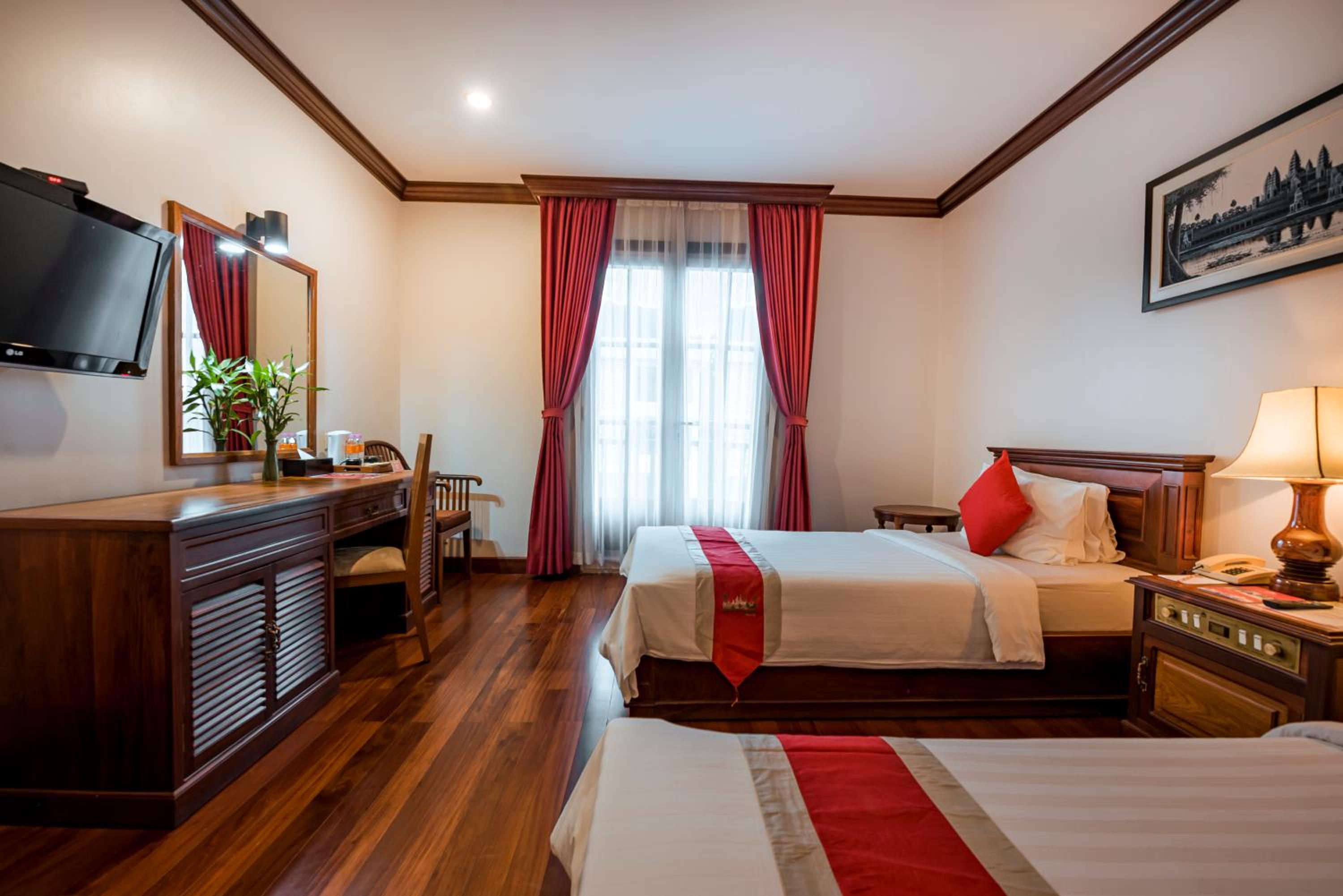 Deluxe Twin Room with Balcony - Photo 4