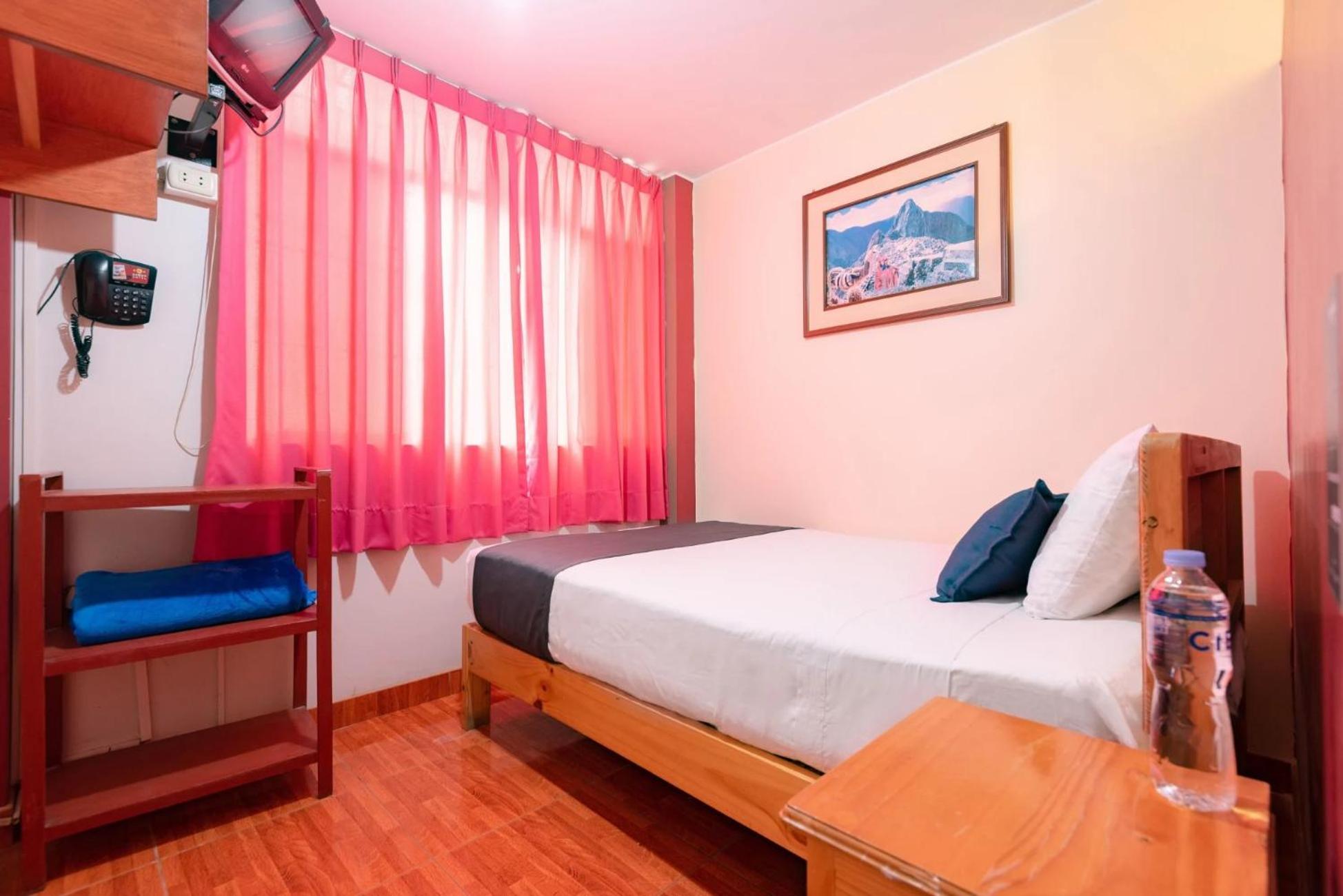 Economy Double Room photo 1