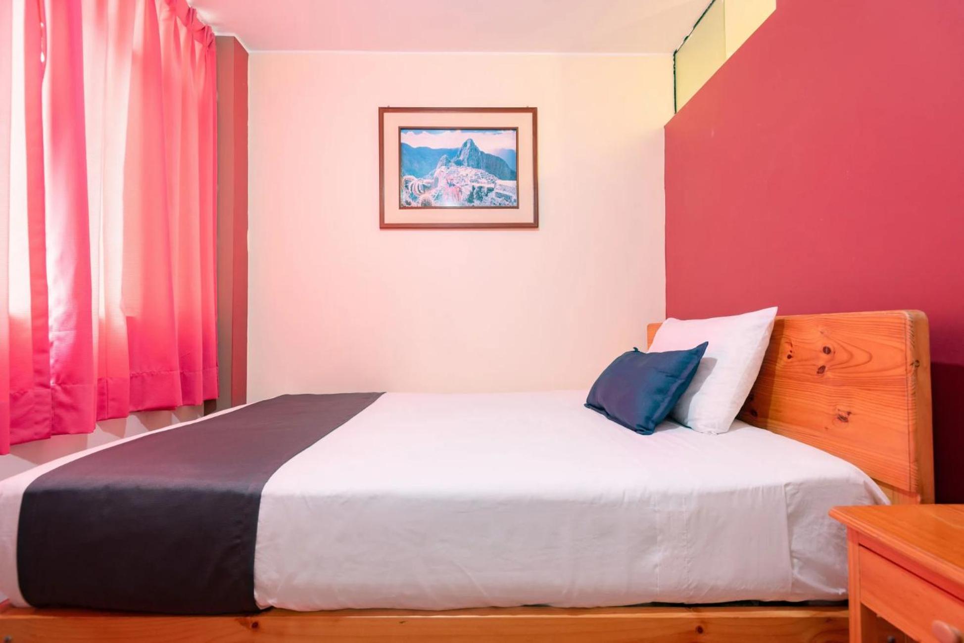 Economy Double Room photo 3