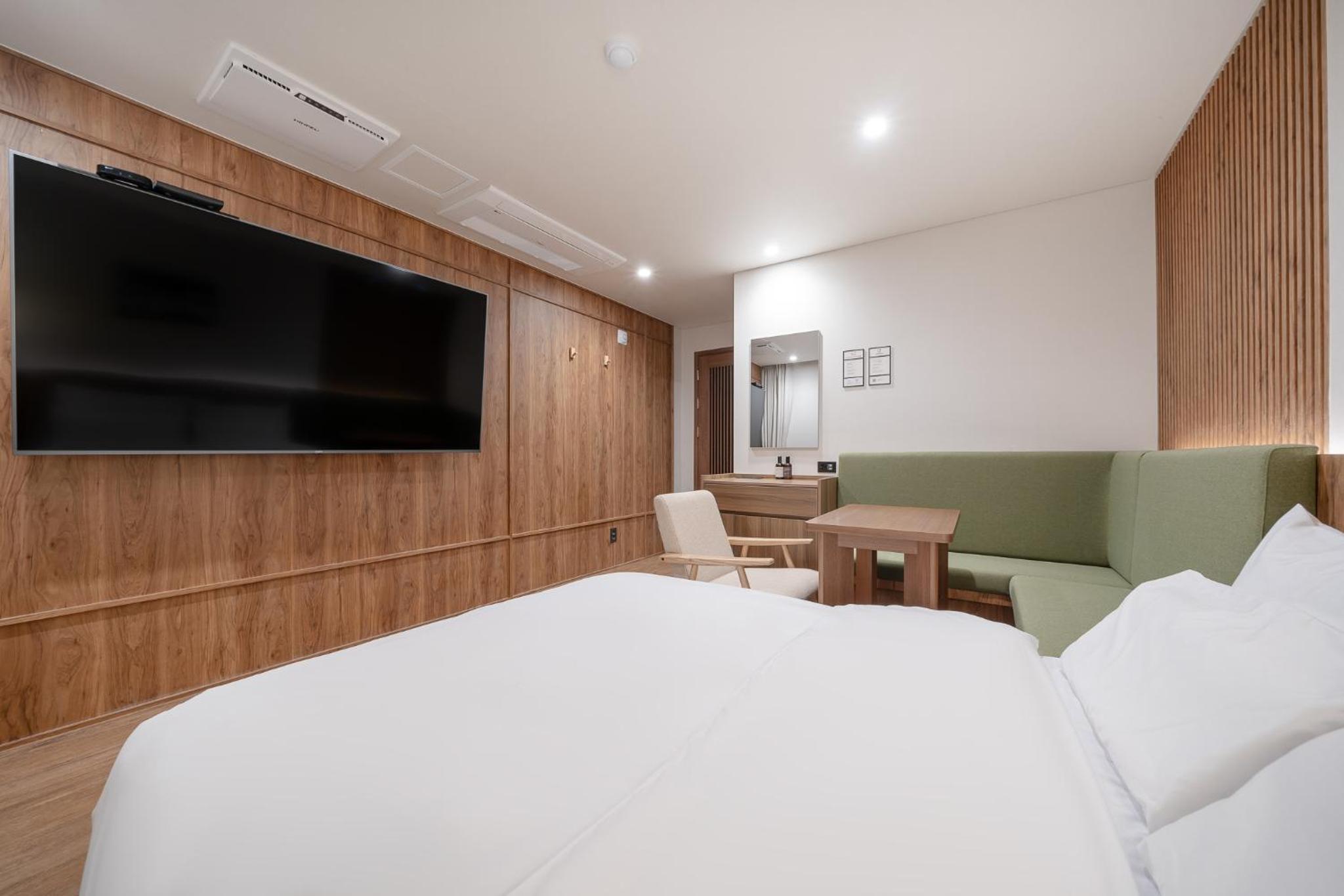 Standard Double Room - Photo 4