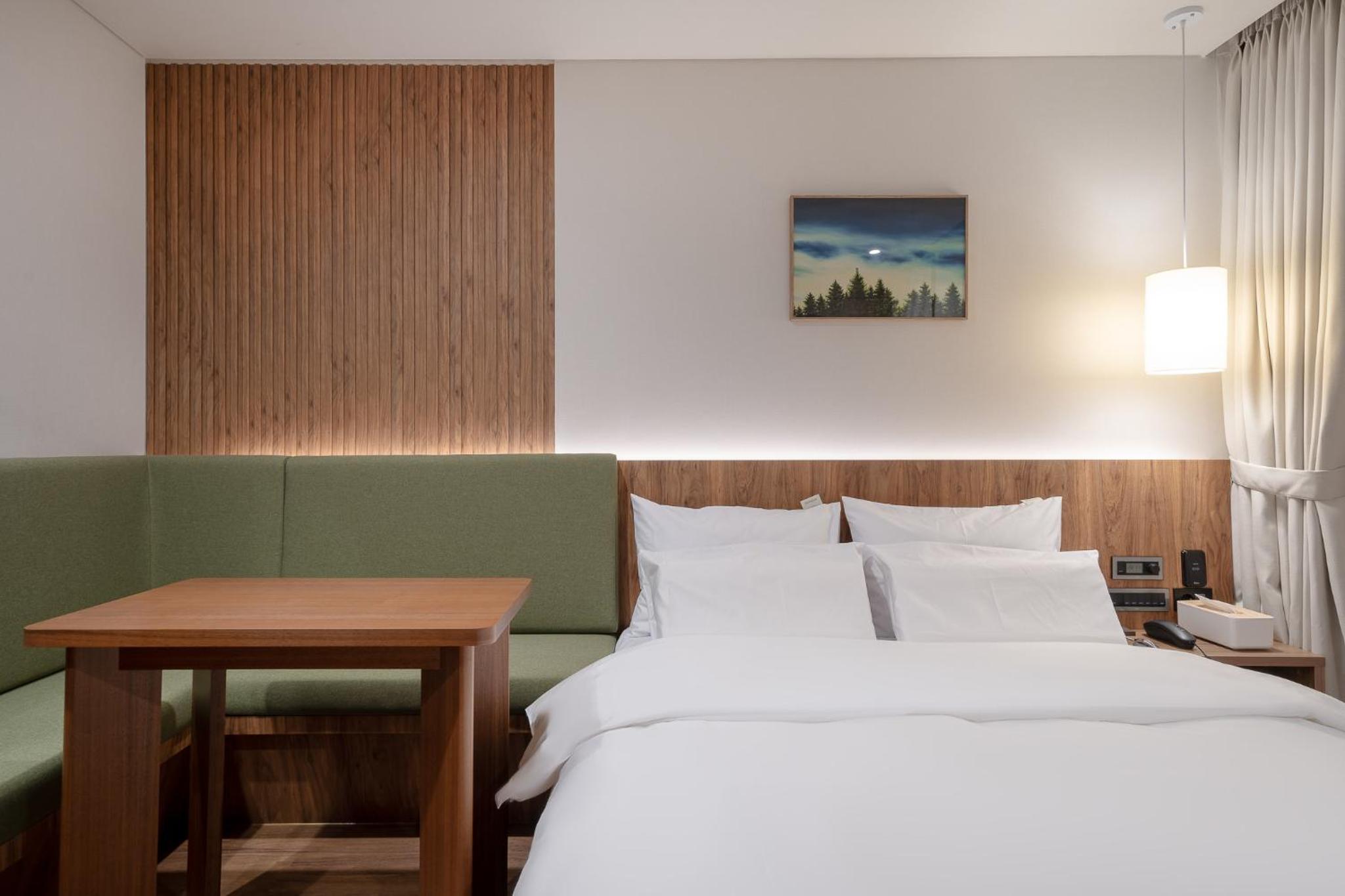 Standard Double Room - Photo 6