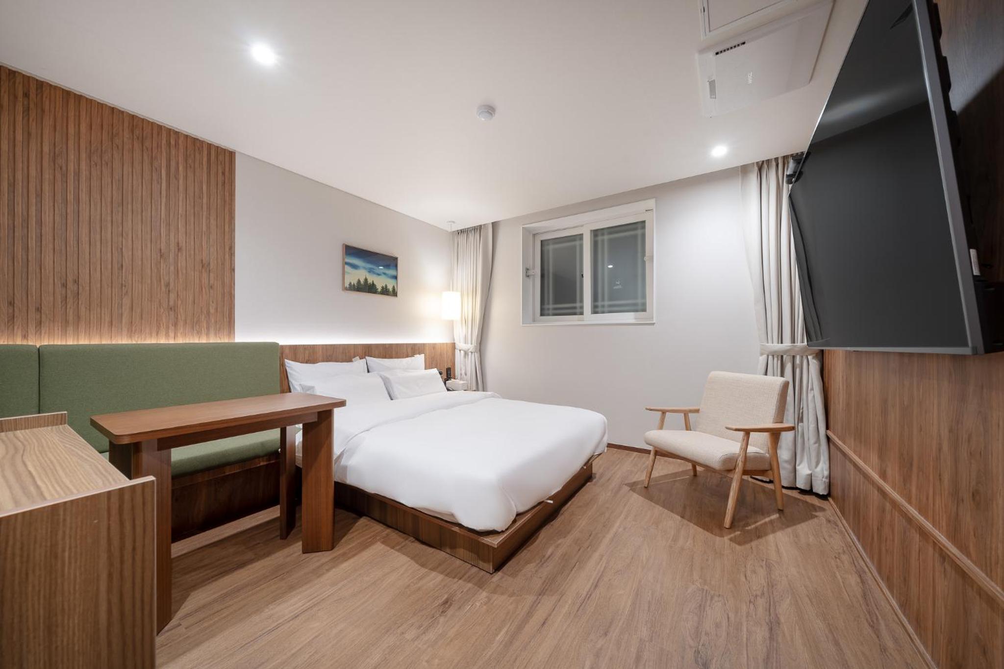 Standard Double Room - Photo 1