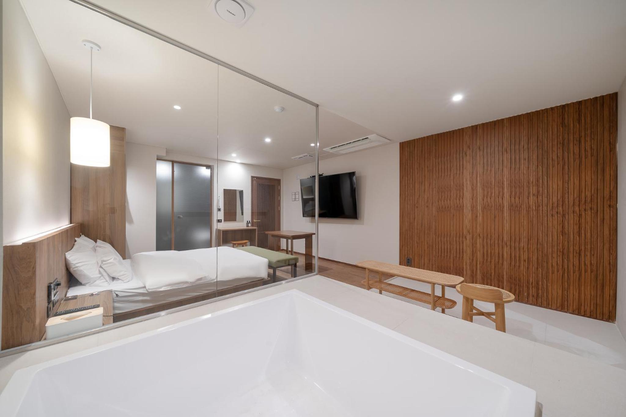 SPA - Photo 2