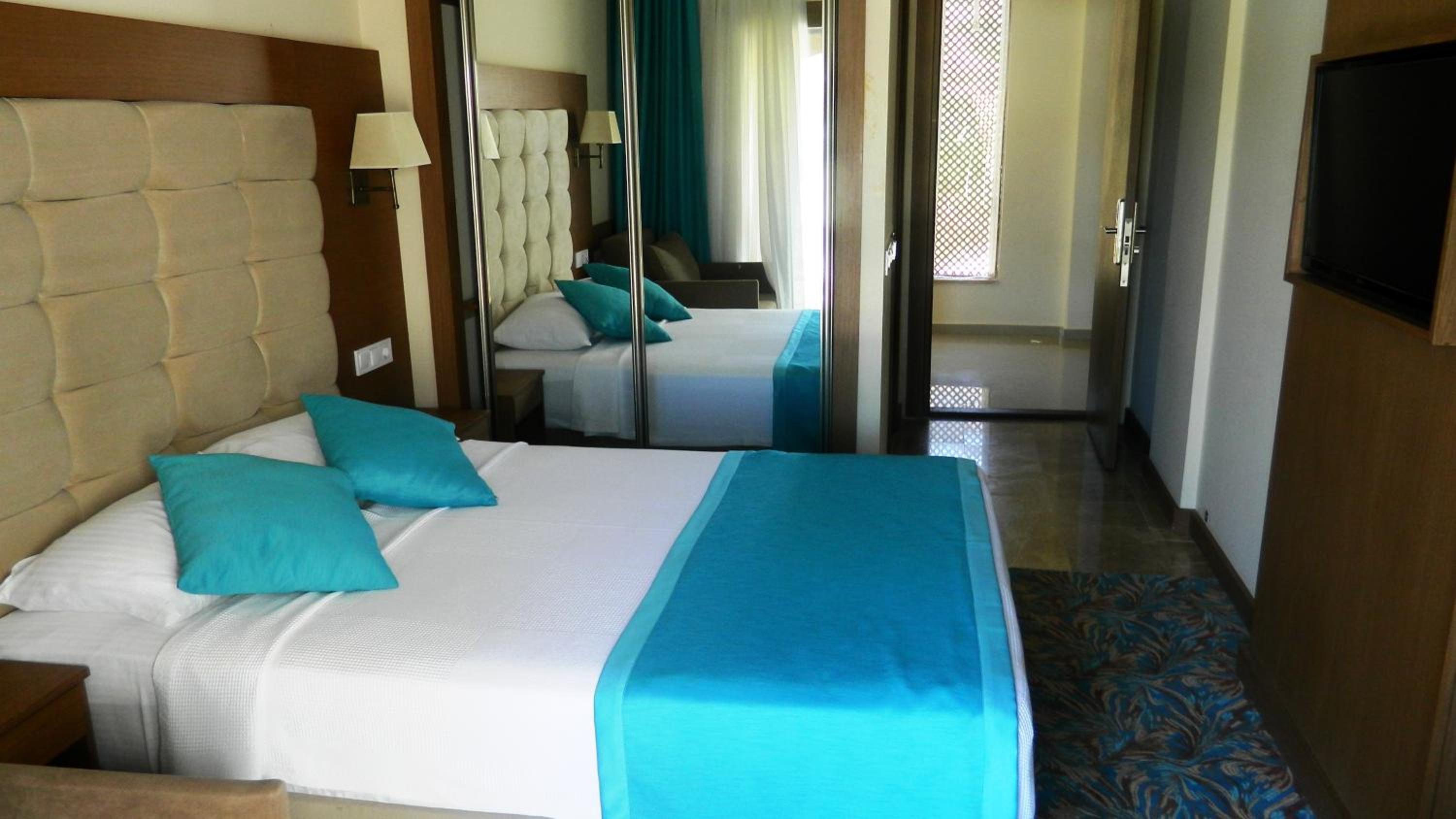 Quarto Duplo ou Twin Deluxe com Acesso ao Jardim