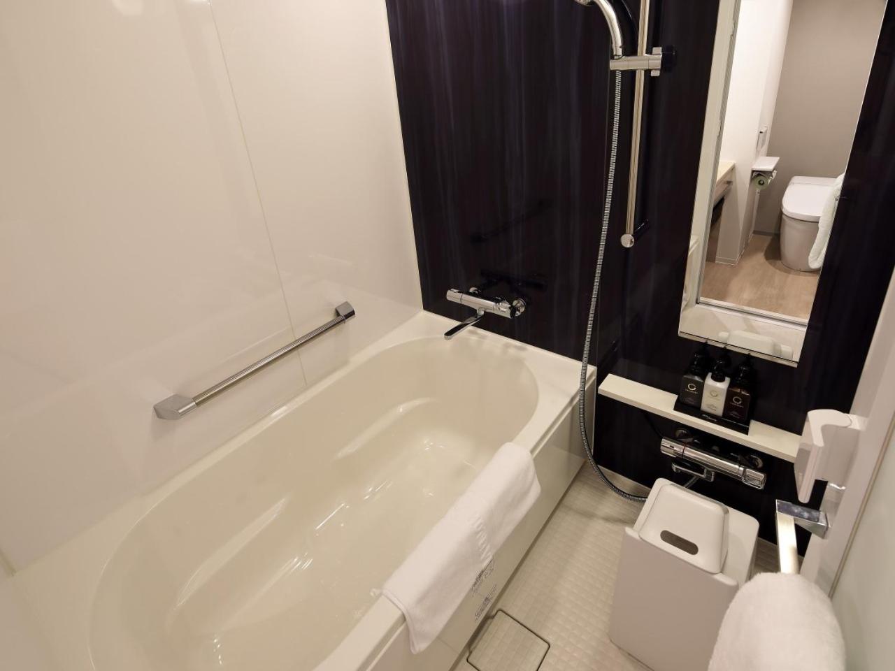 Standard Double Room - Photo 9