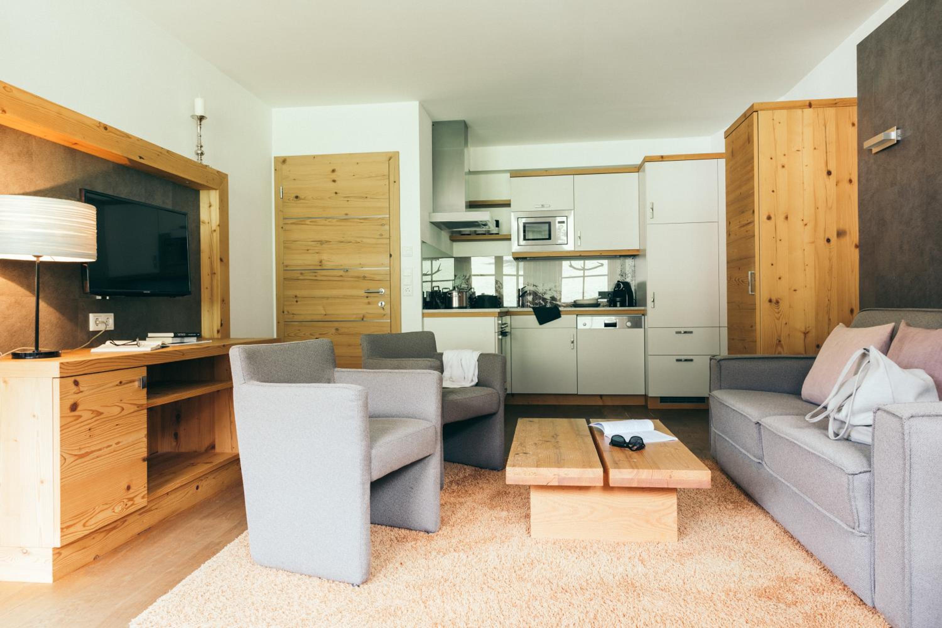 Two-Bedroom Suite photo 3