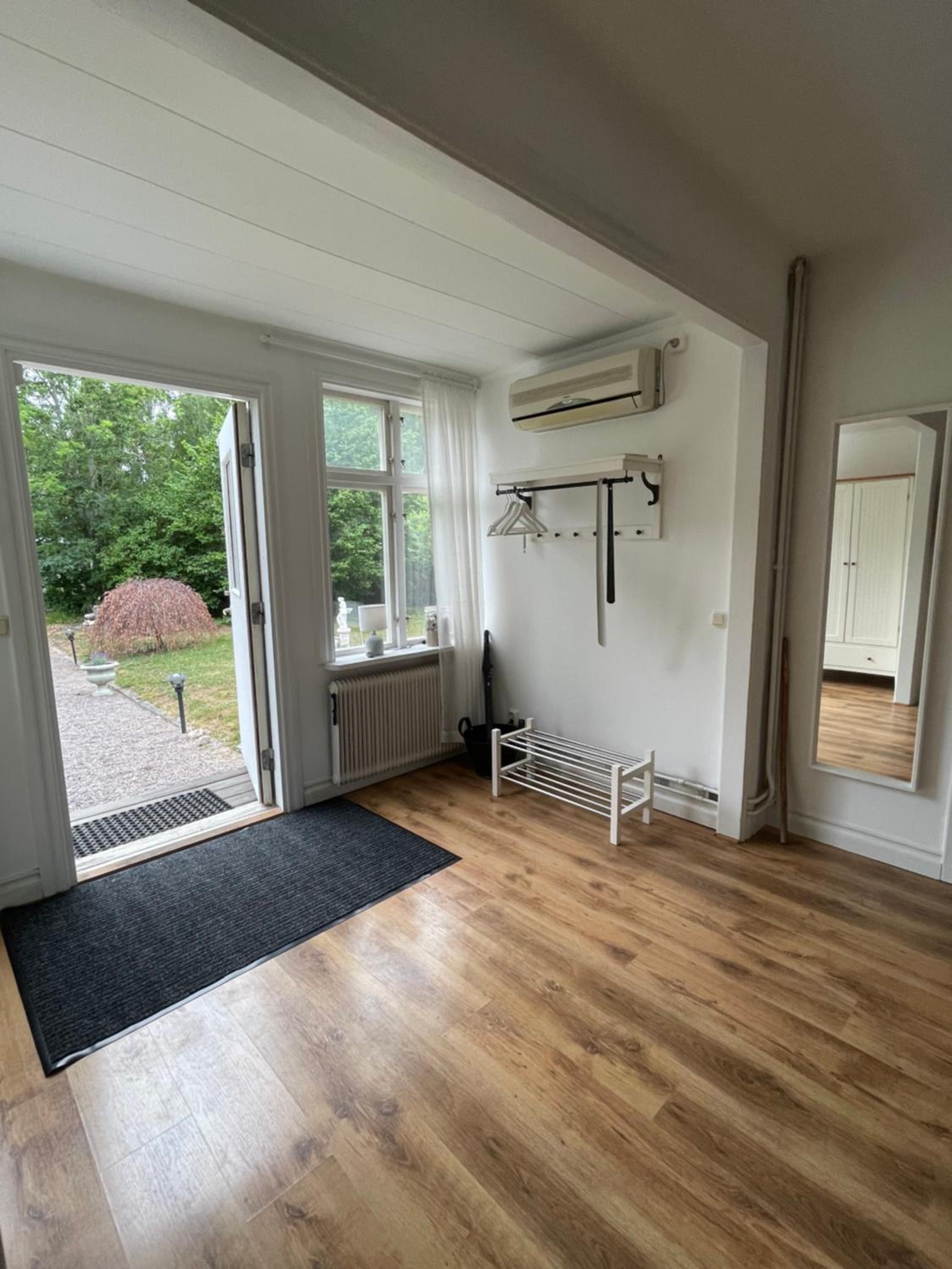 Three-Bedroom House photo 2