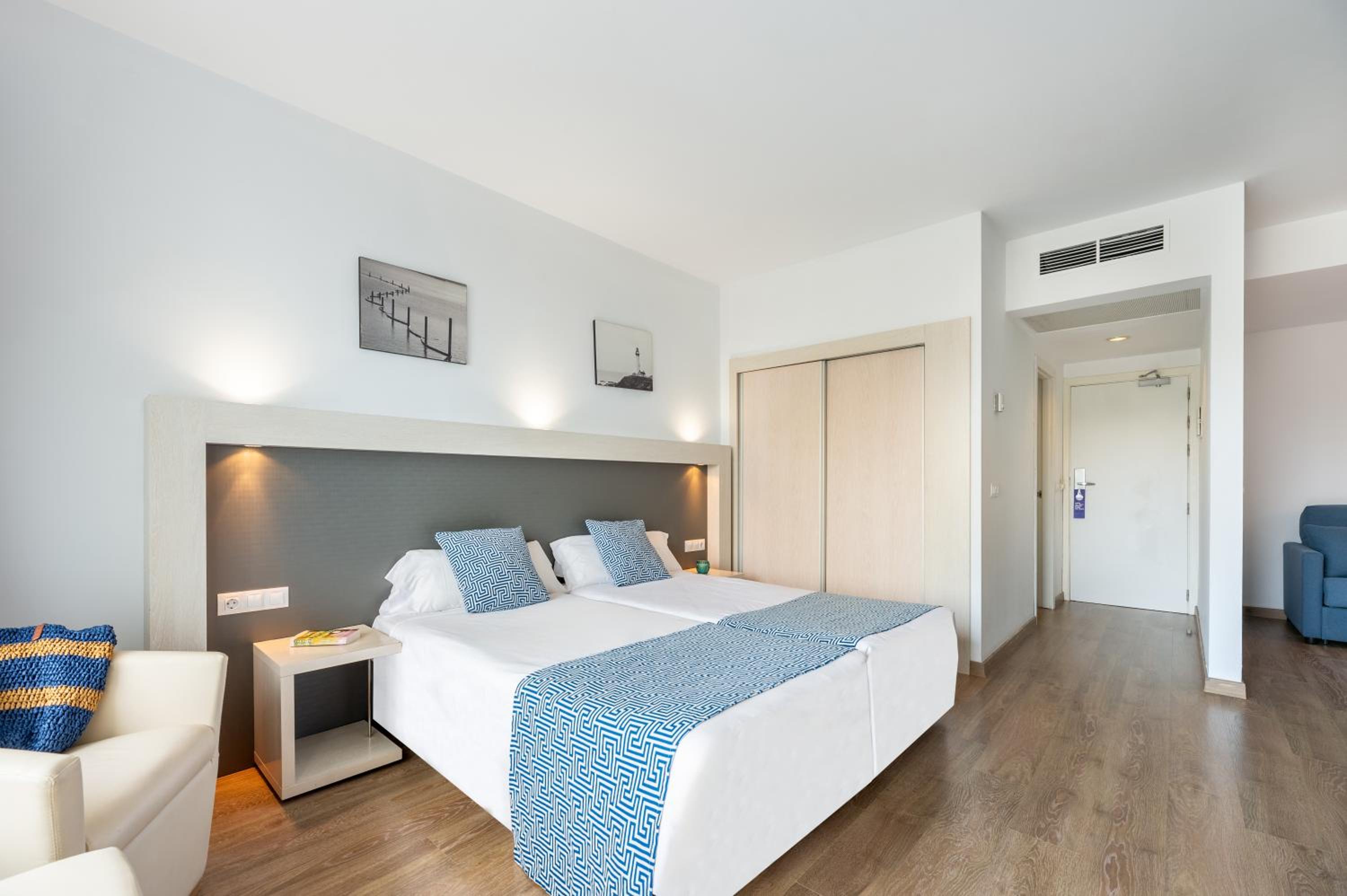 Family Suite with Sea View