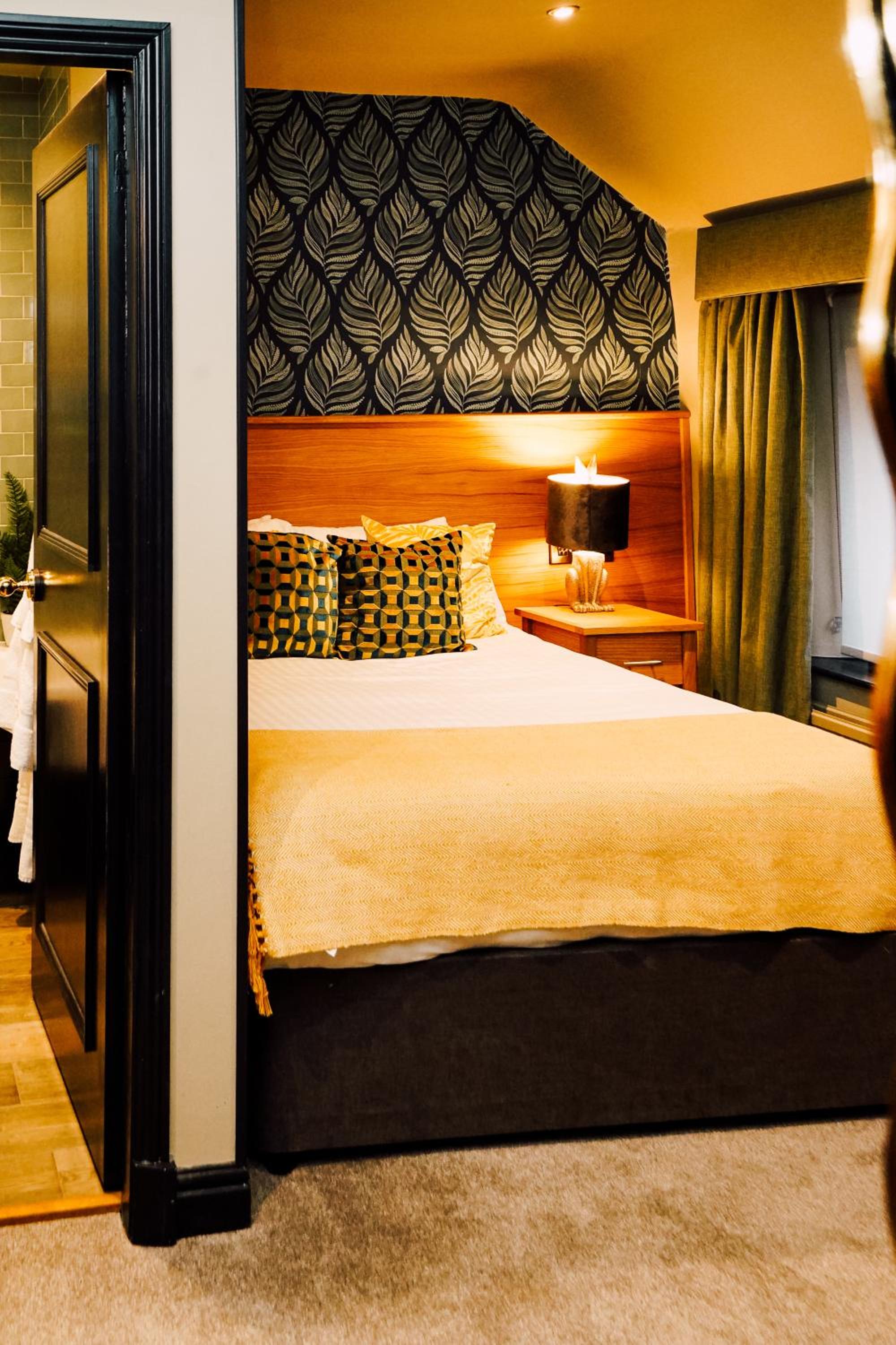 Small Double Room photo 1