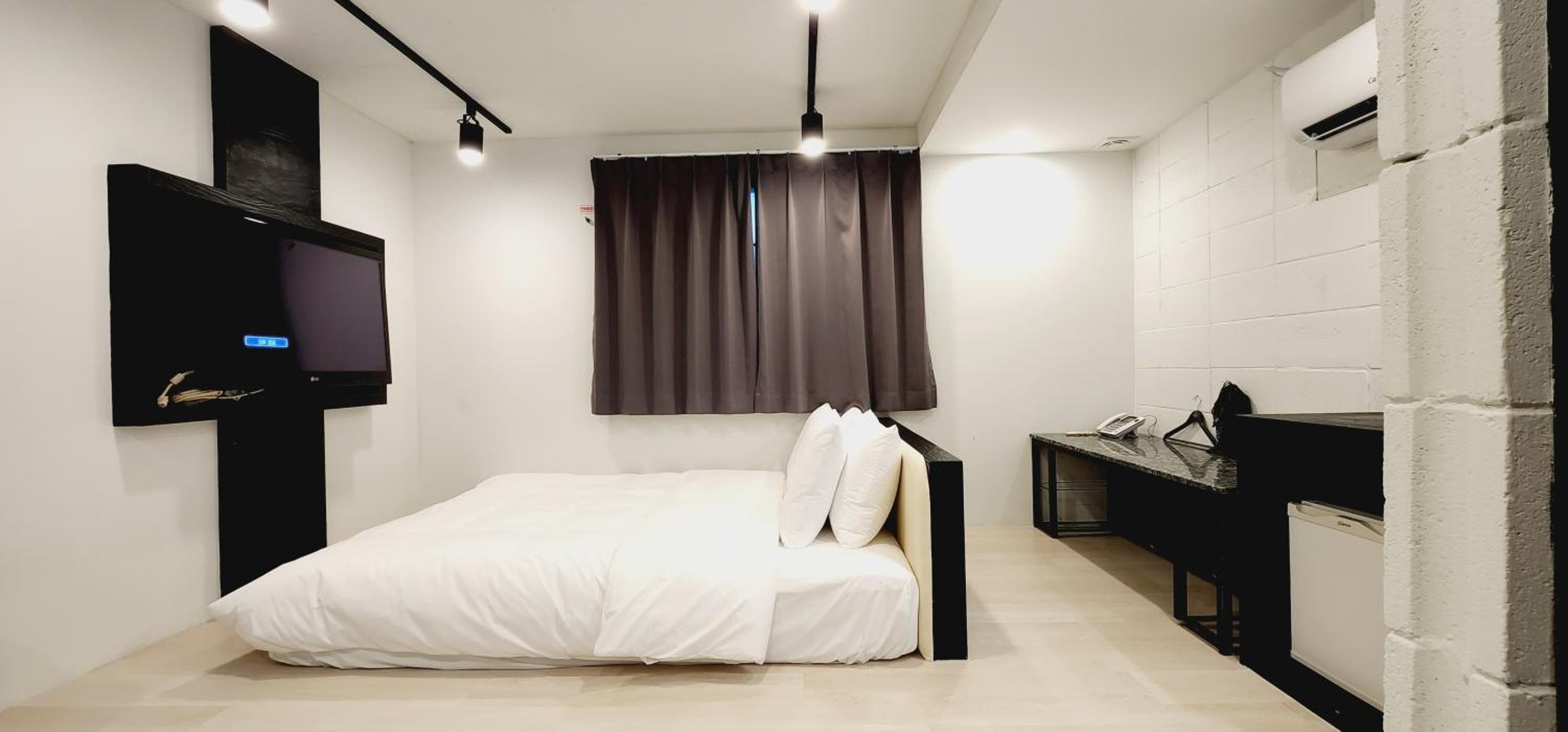 Deluxe Double Room - Photo 2