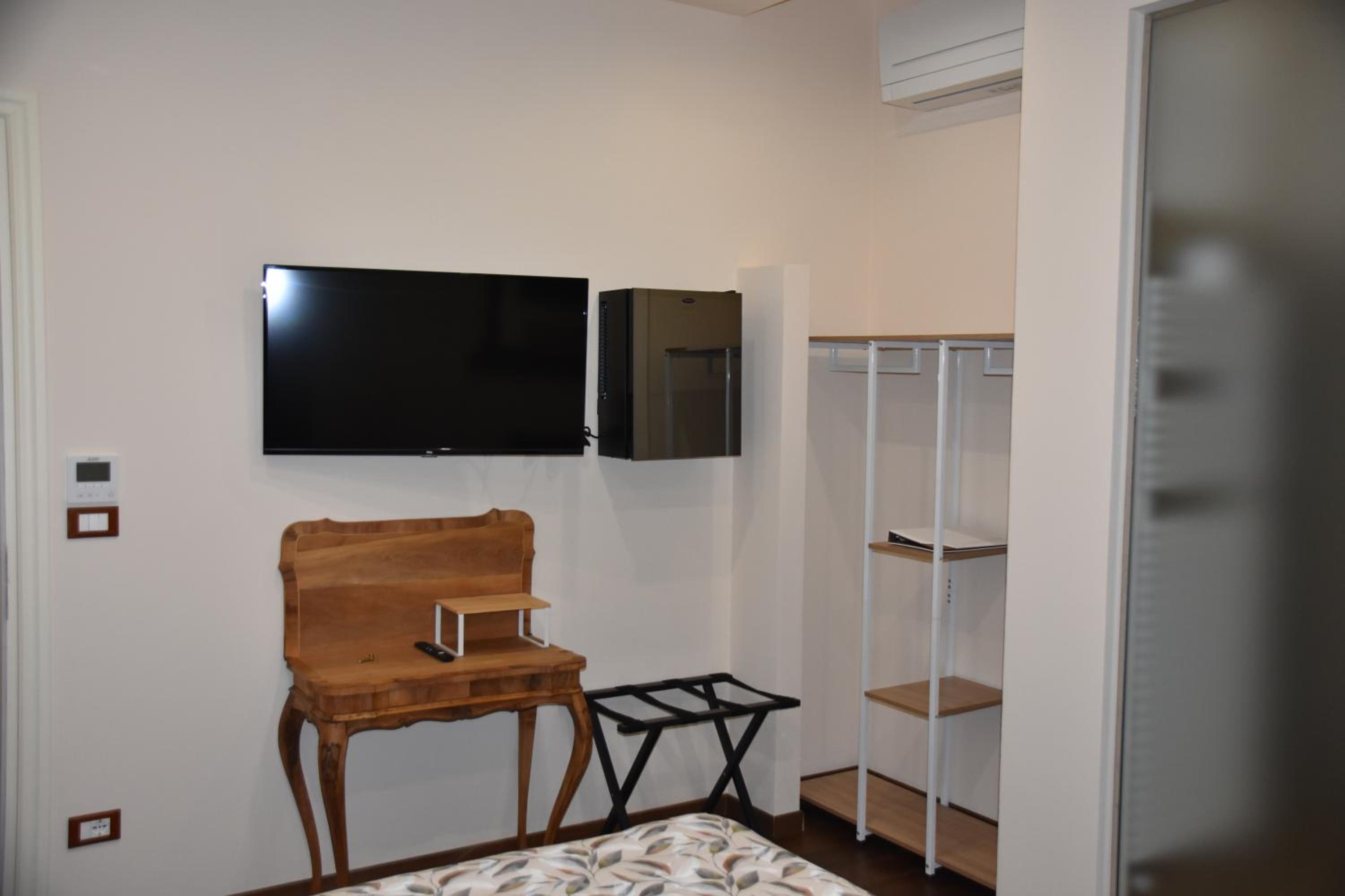 Double or Twin Room with Private Bathroom