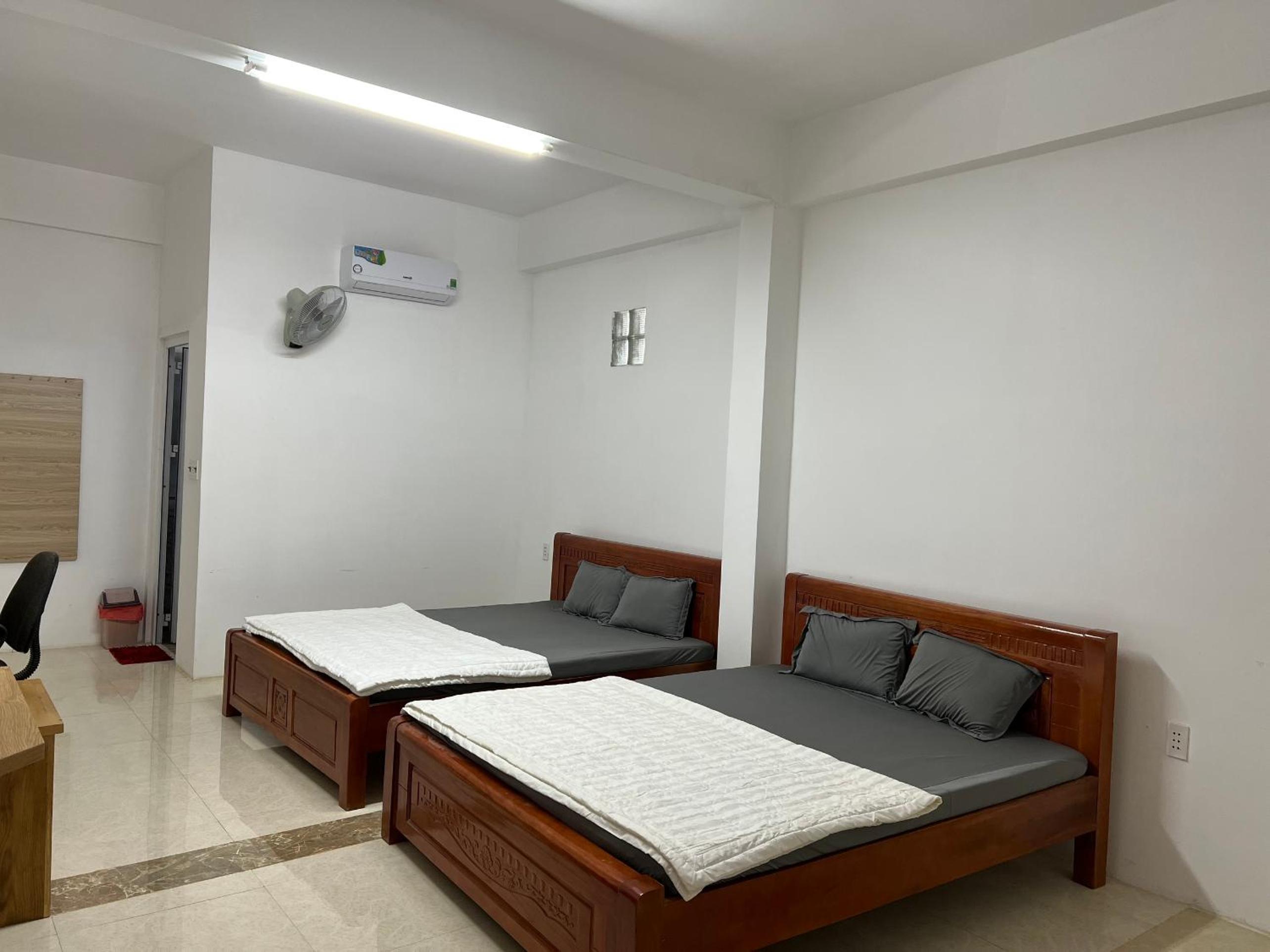 Double Room With Two Double Beds - Photo 5