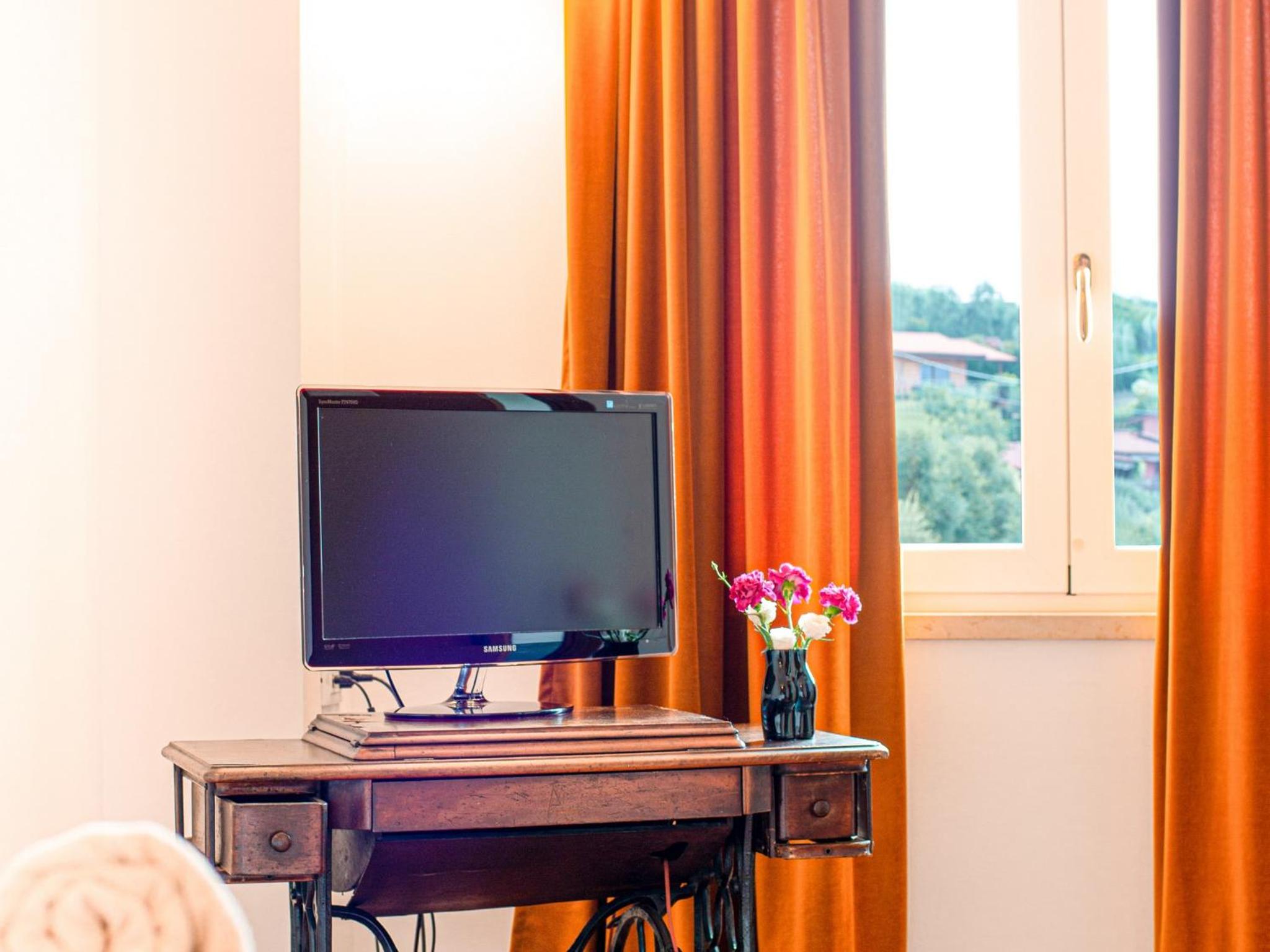 Single Room with French Bed photo 2