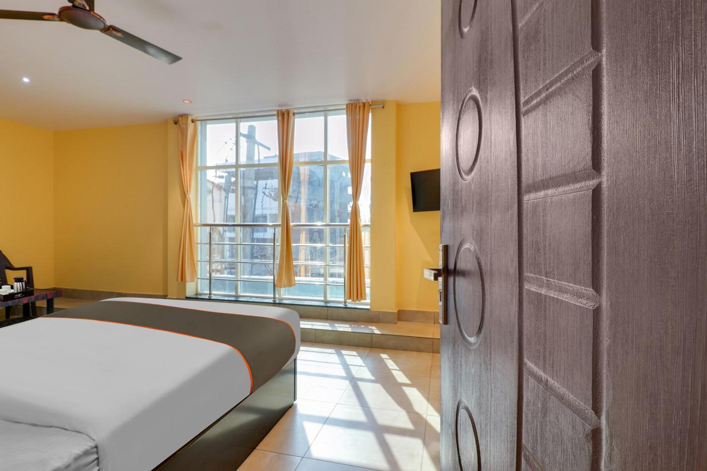 Classic Triple Room photo 2