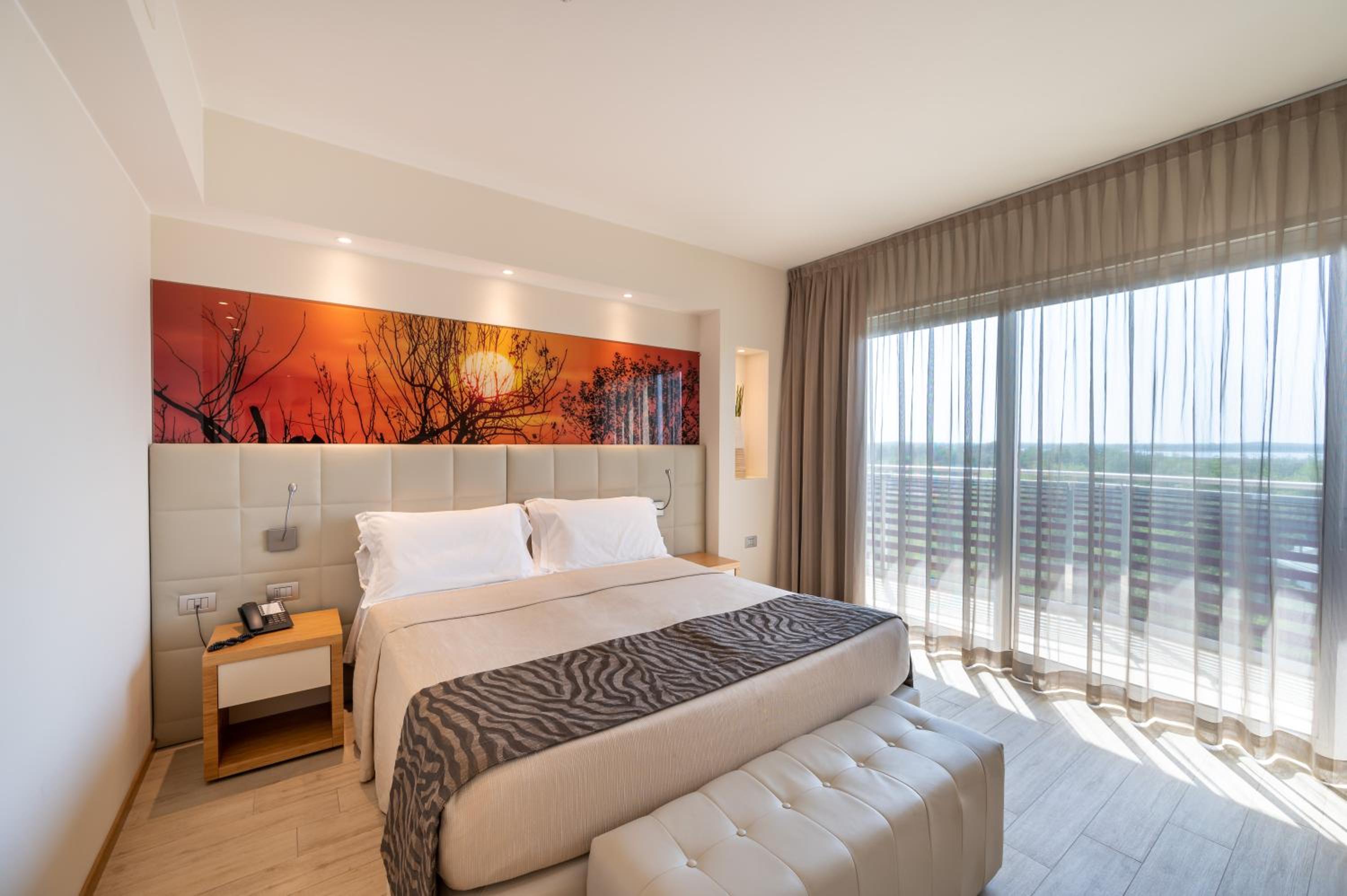 Junior Suite with Lateral Sea View - Photo 15