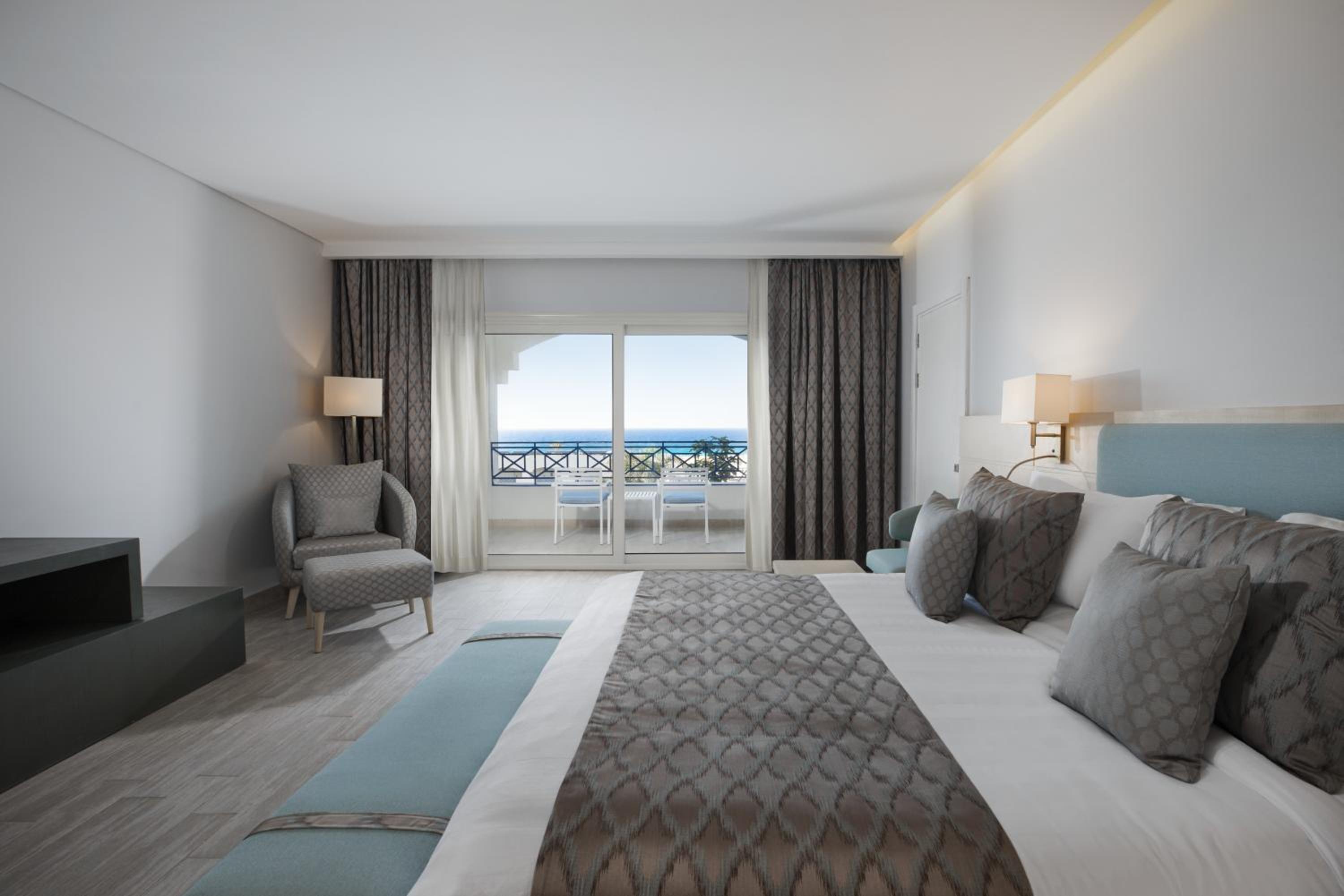 Deluxe Double or Twin Room with Sea View - Photo 2