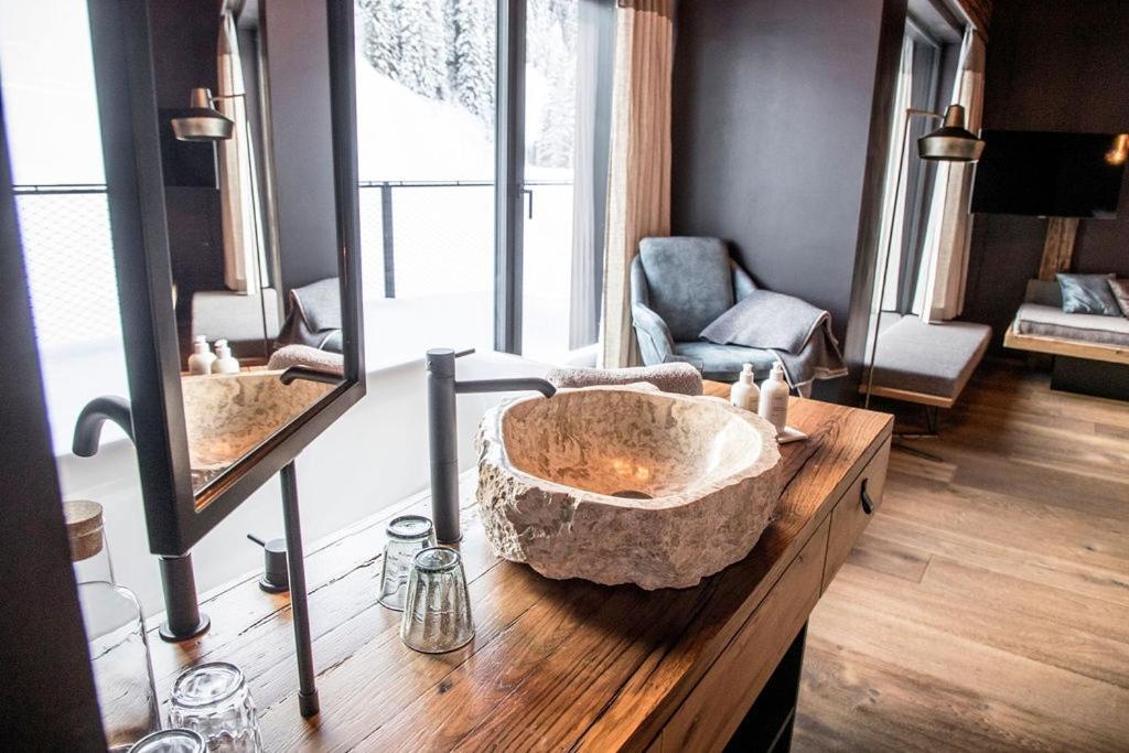 Deluxe Double Room with Bath photo 2