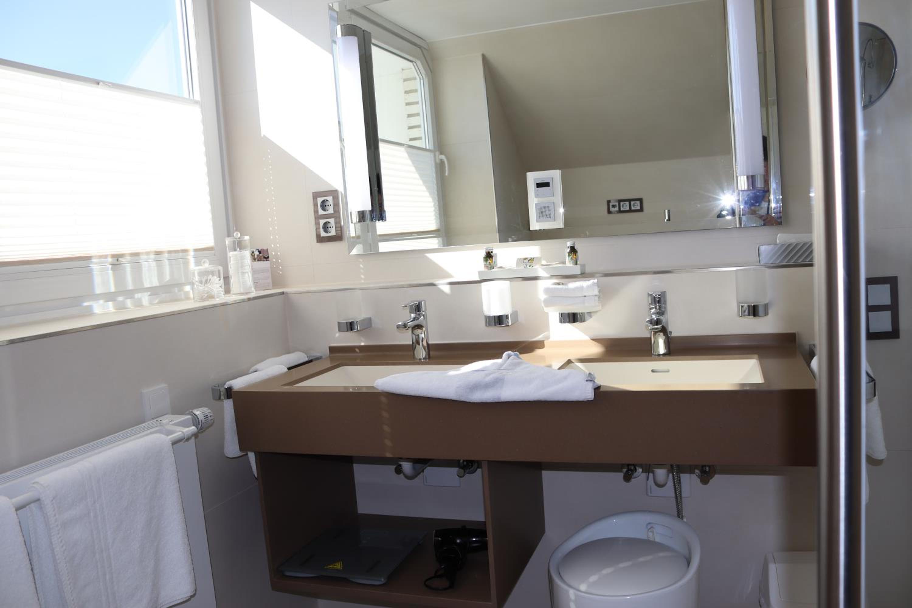 Junior Suite with Sea View photo 2