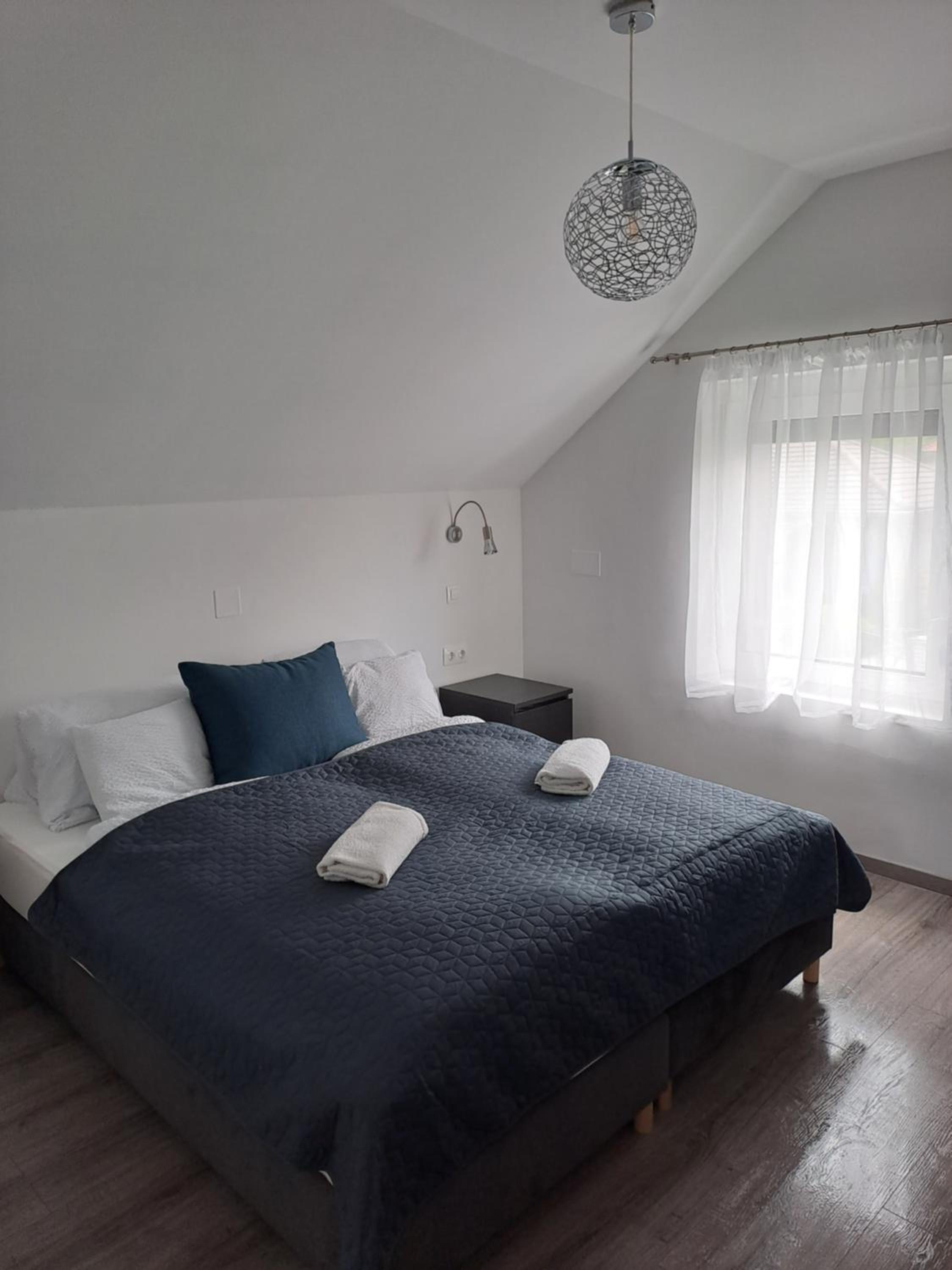 Three-Bedroom House photo 3