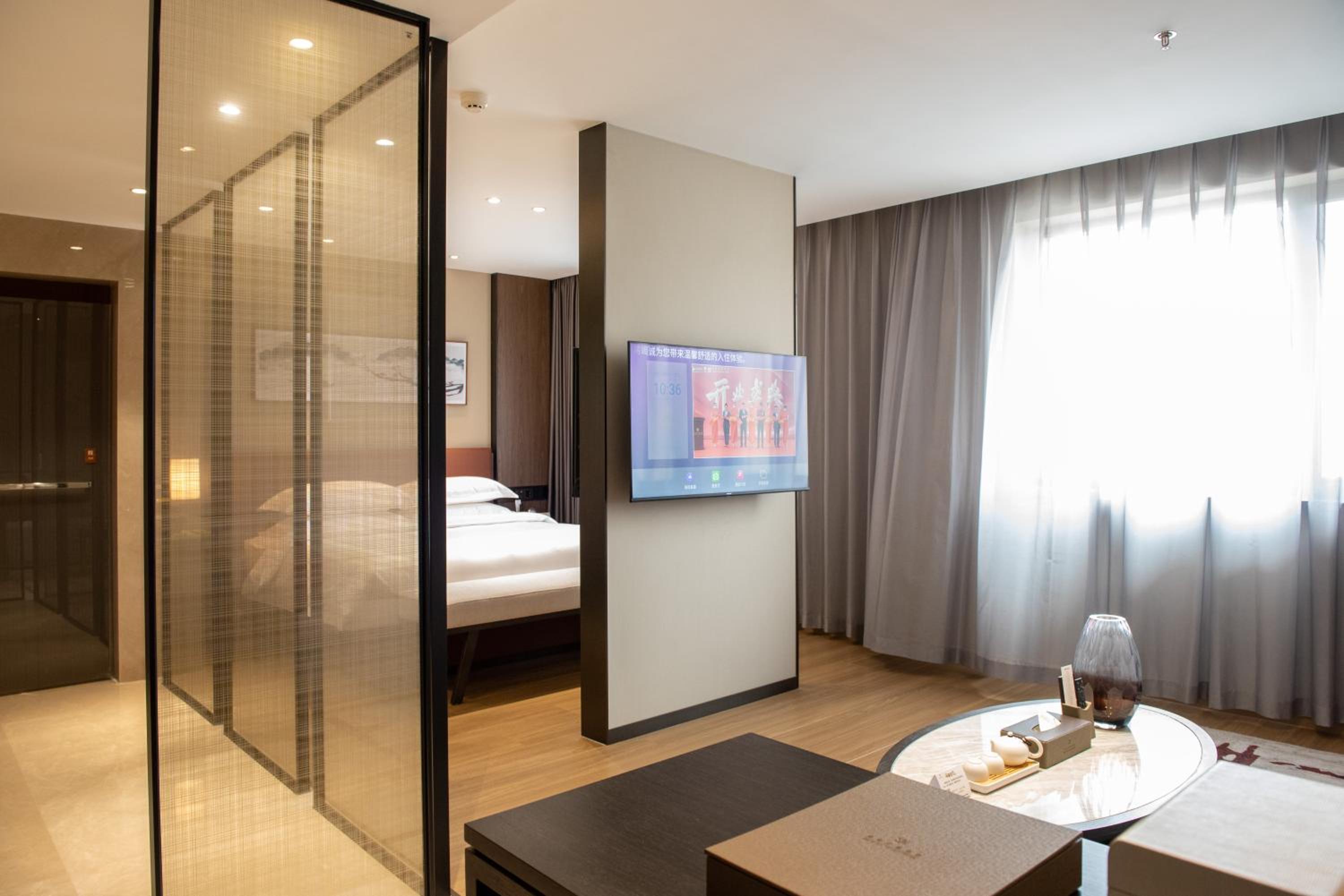 Deluxe Suite photo 1