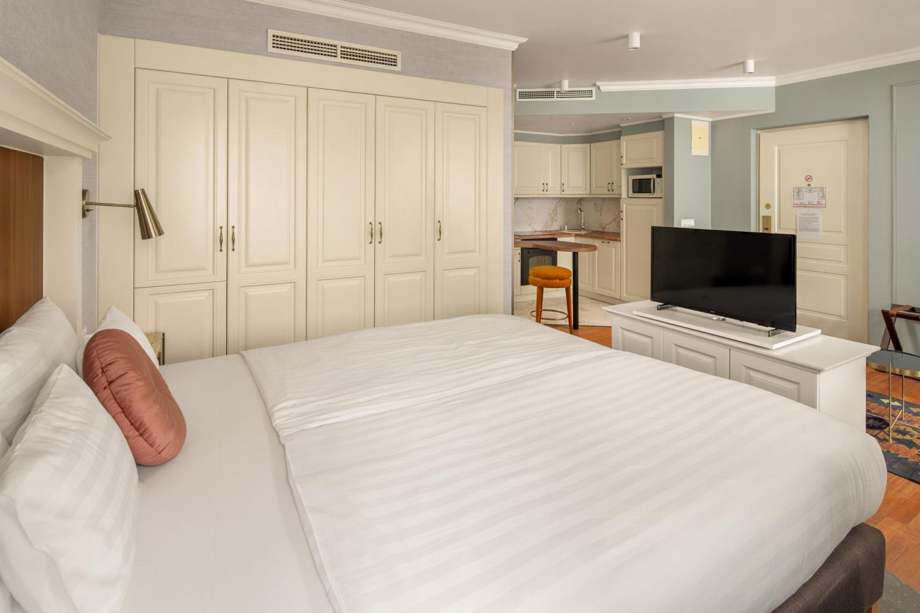 Junior Suite - Photo 8