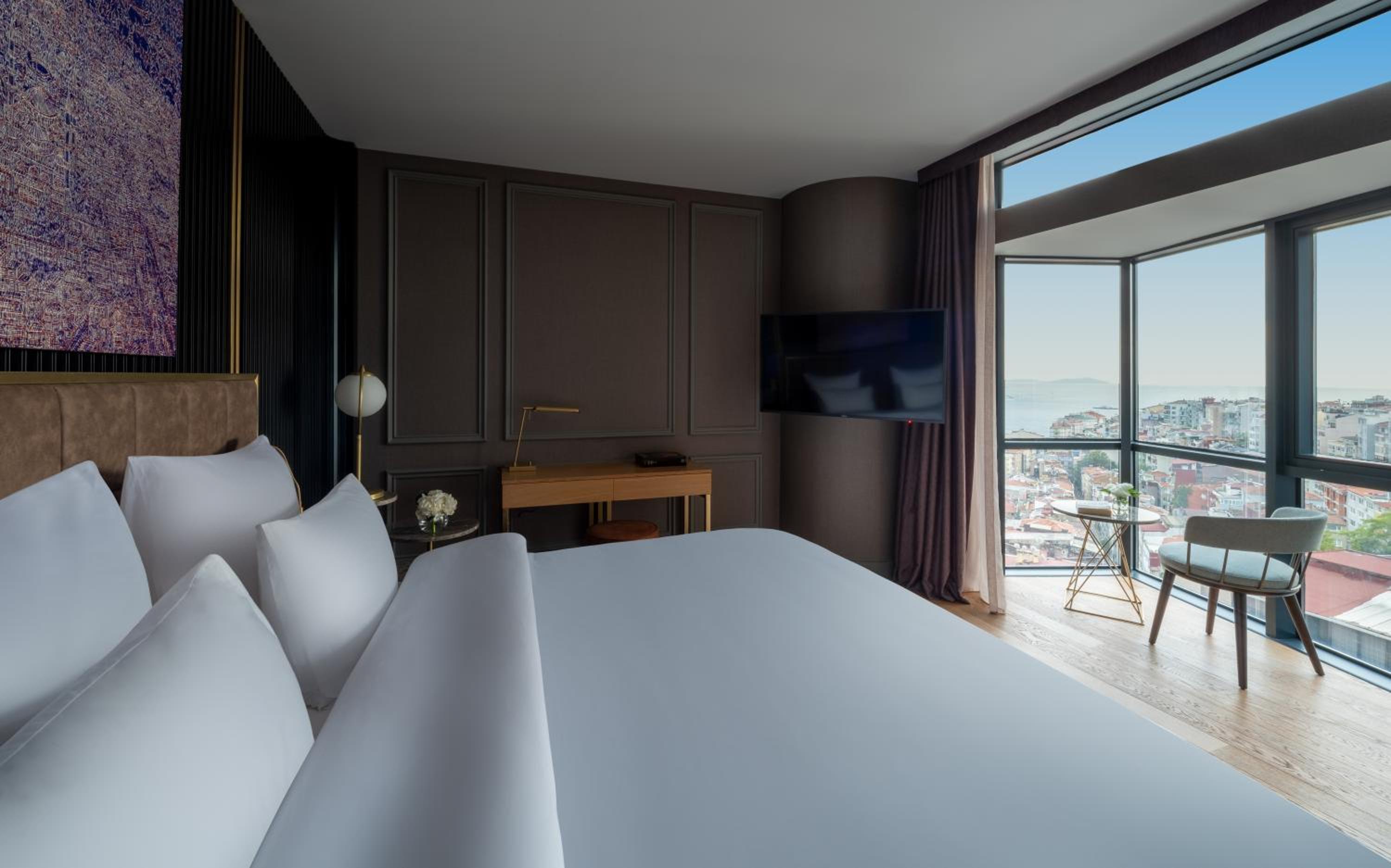 Prestige King Suite with Bosphorus View
