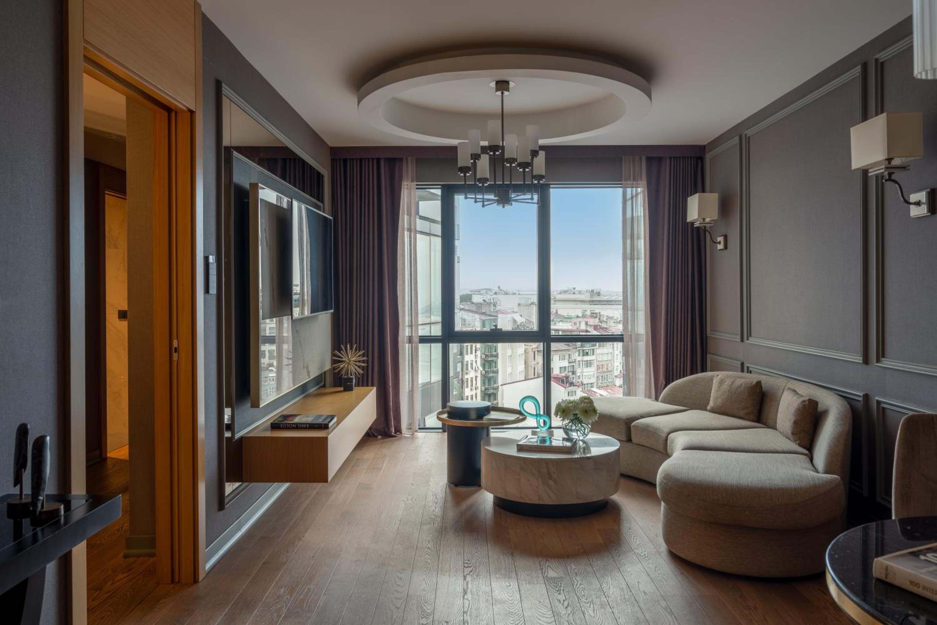 Prestige King Suite with Bosphorus View