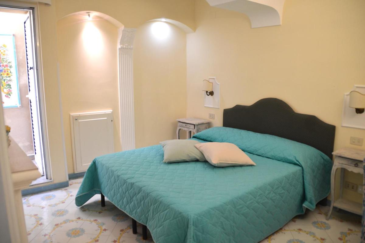 Deluxe Double or Twin Room with Balcony photo 3