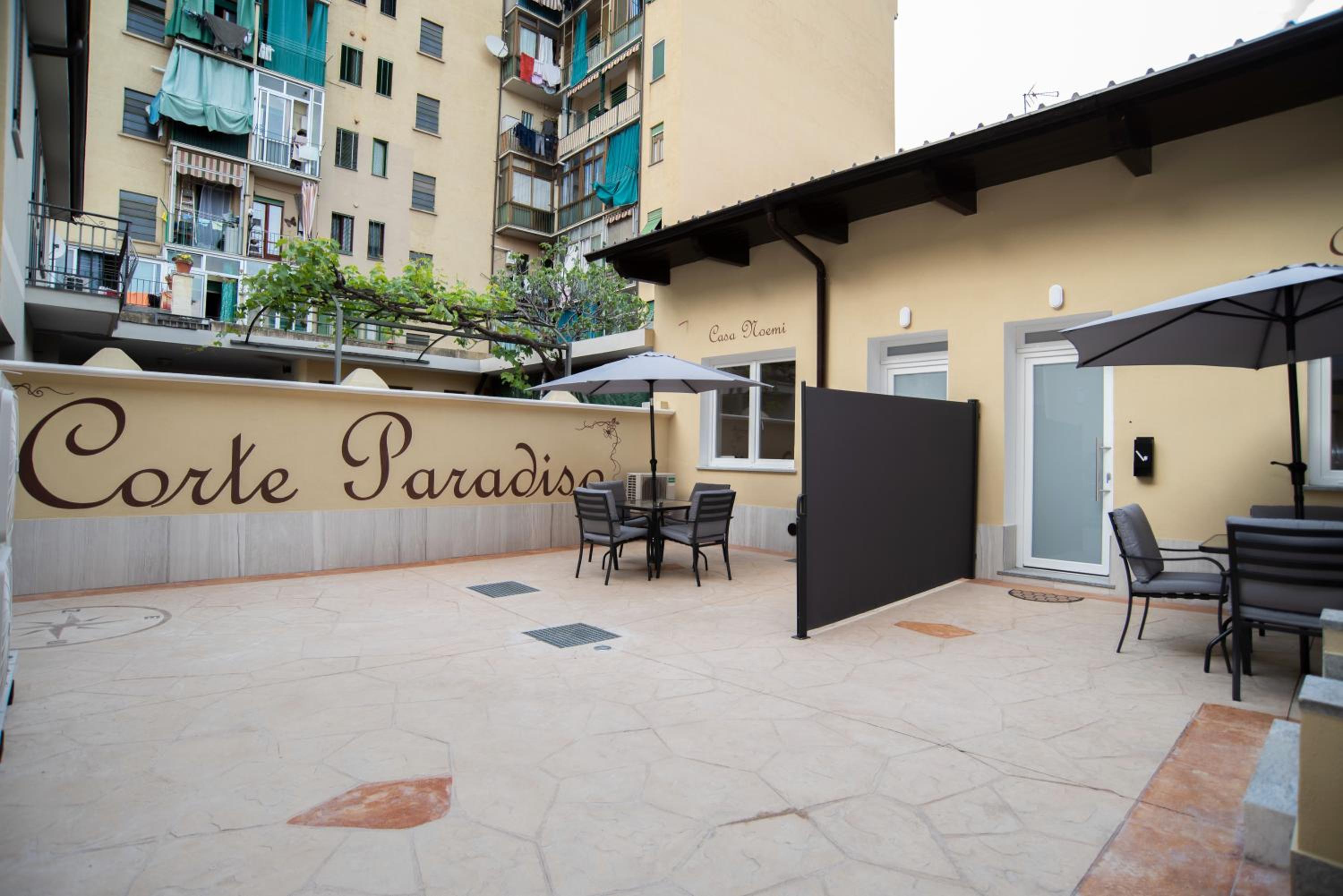 Studio Apartment with One Double Bed