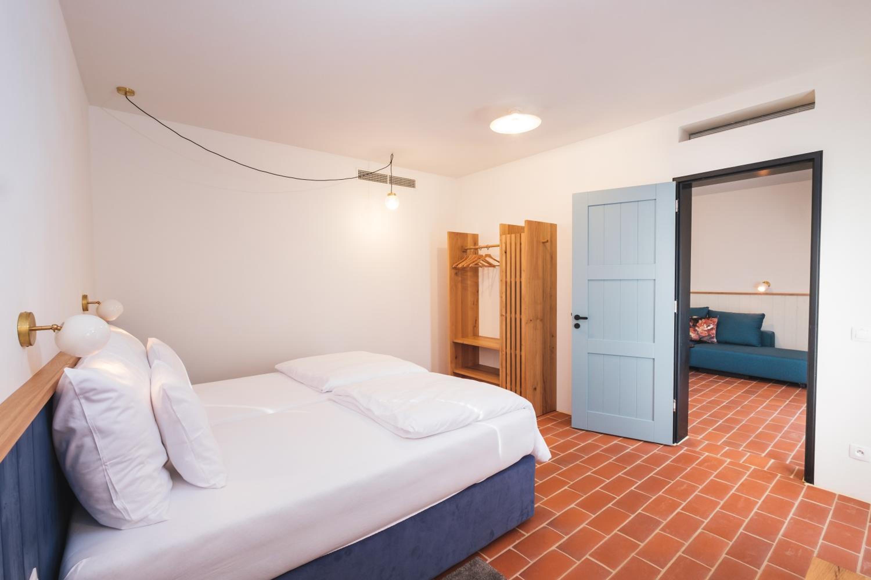Superior Deluxe Double or Twin Room  - Photo 1