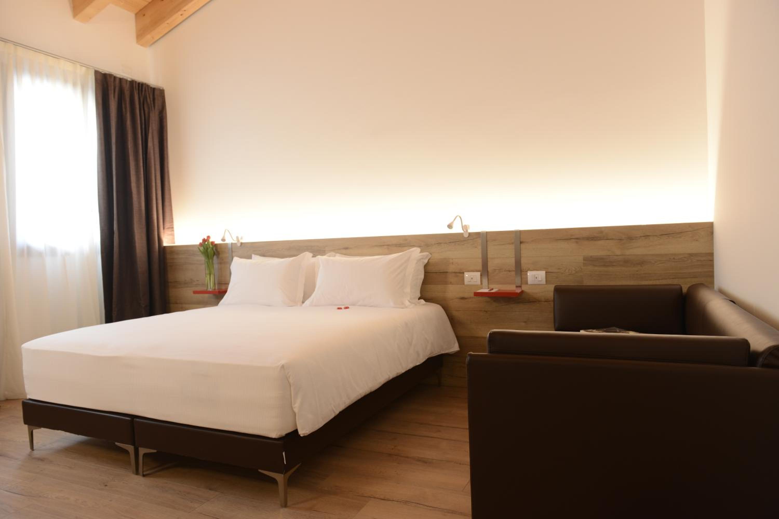 Superior Double or Twin Room photo 1