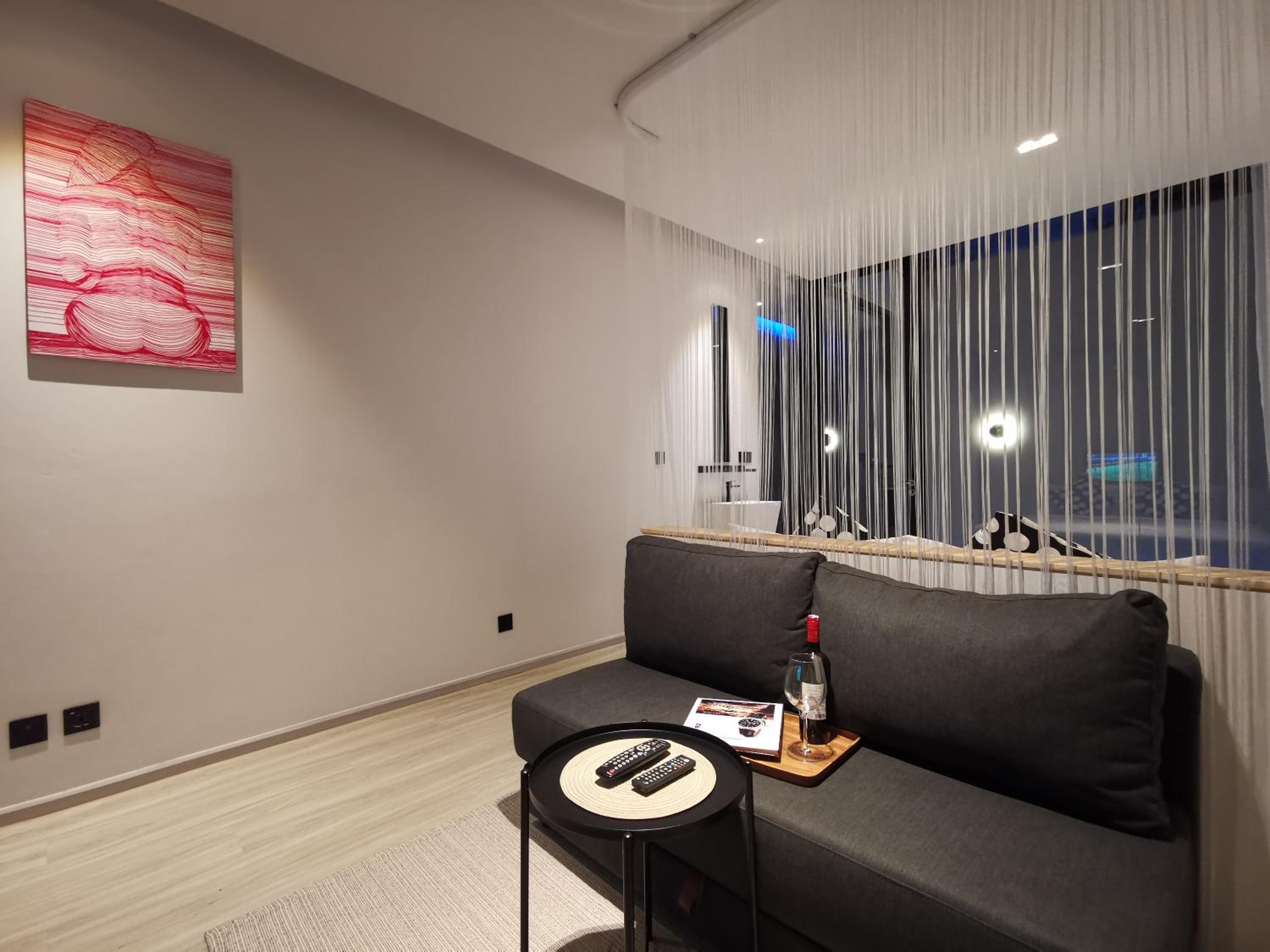 Standard Double Room - Photo 1