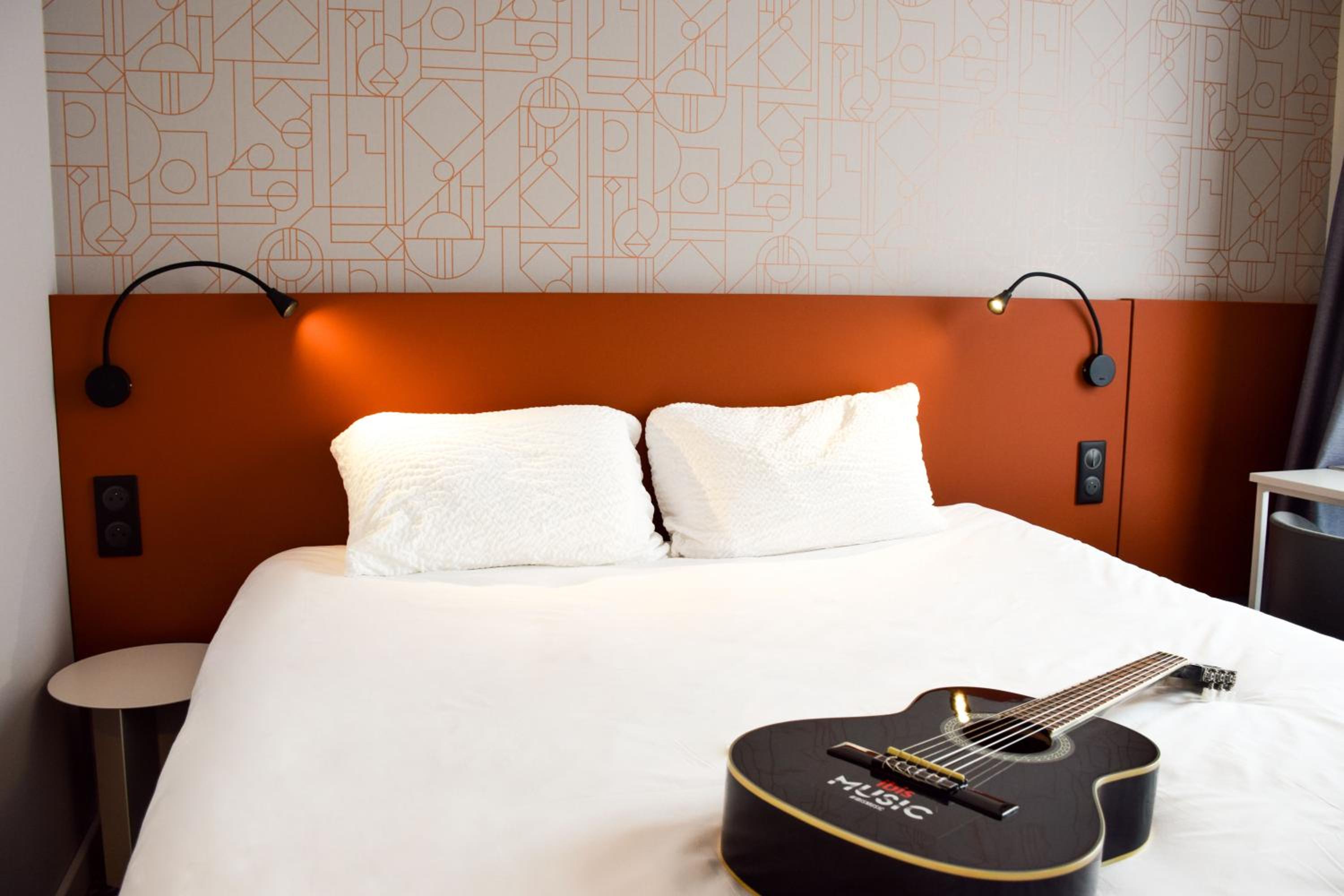 Standard Double Room - Photo 2